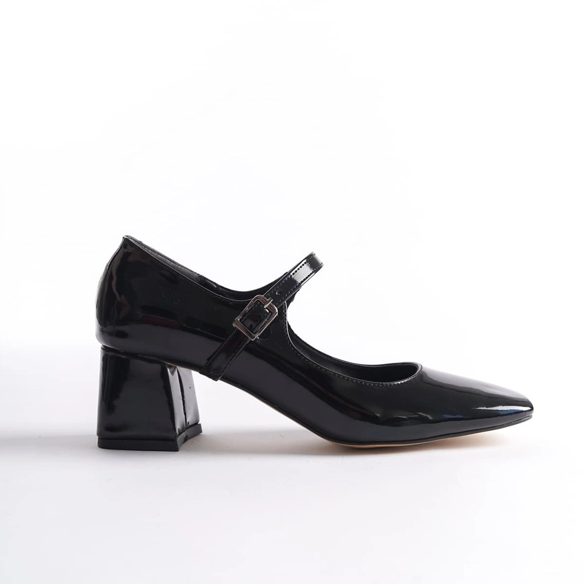 Mary Jane Rugan Tokalı Kalın Kısa Topuklu Ayakkabı - Siyah