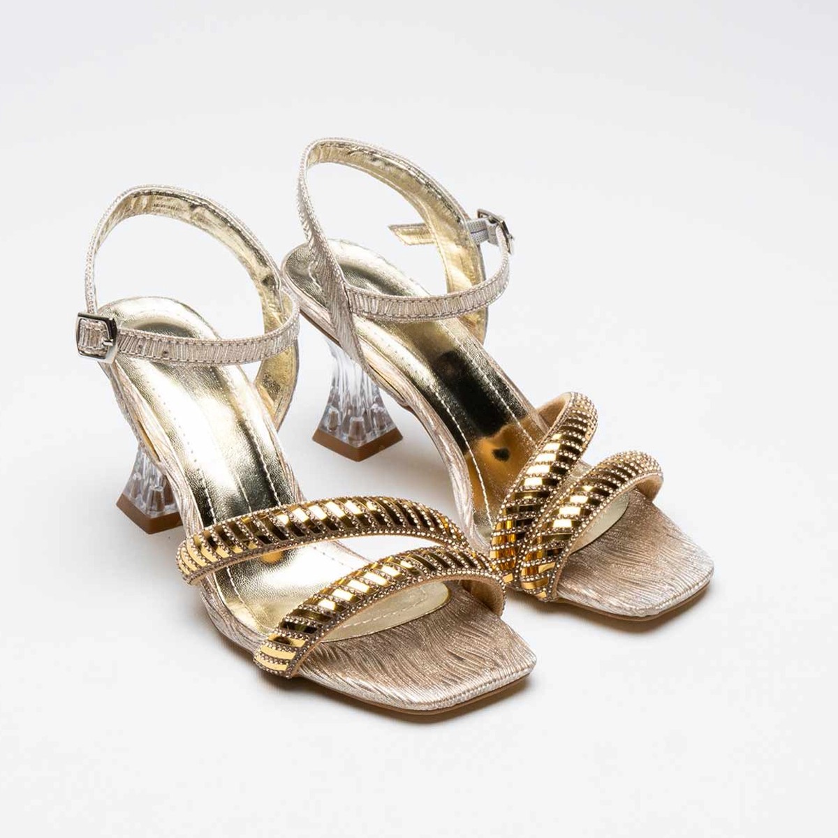 Tekstil Taşlı İnce Topuklu Ayakkabı - Gold