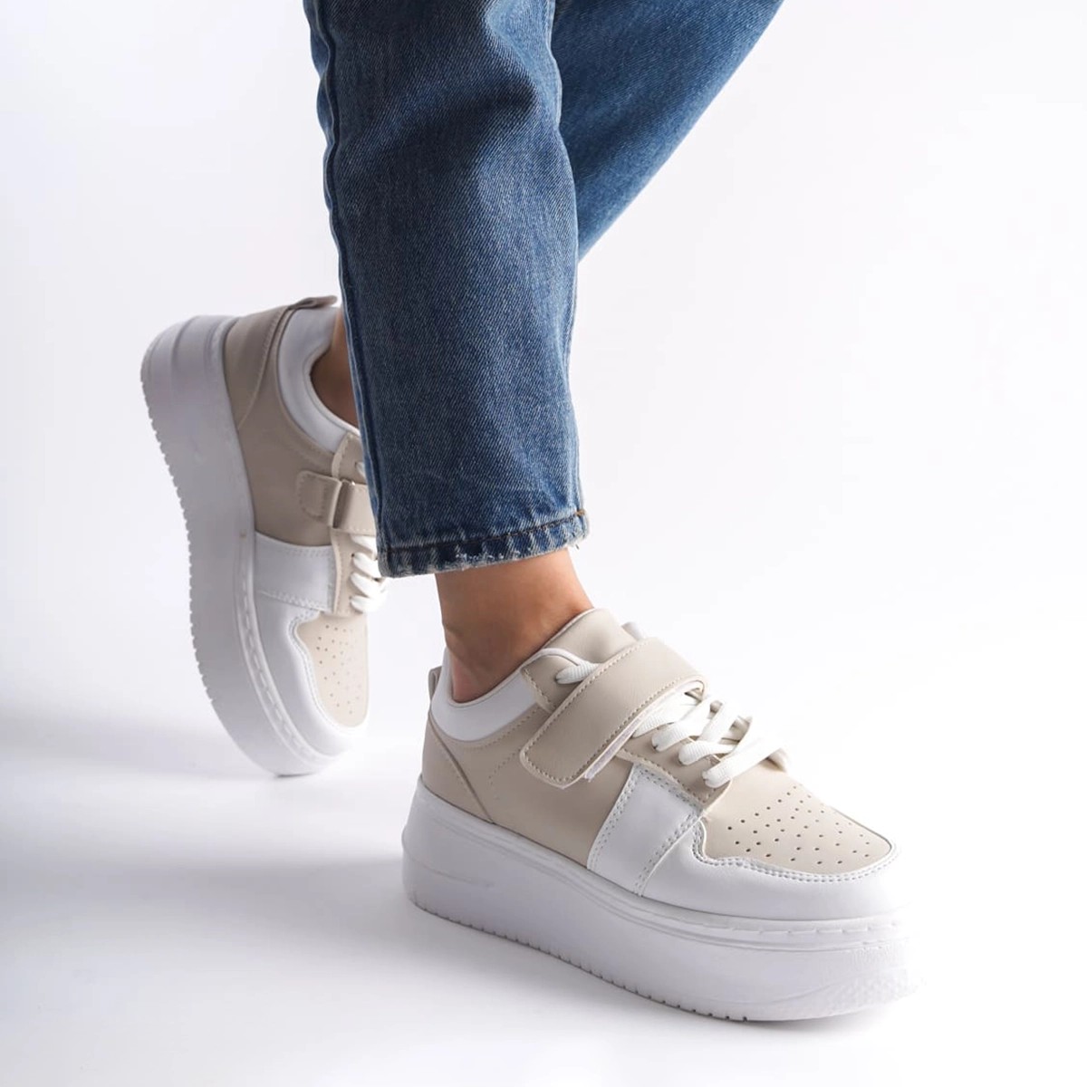 Kalın Tabanlı Sneaker Spor Ayakkabı - Beyaz