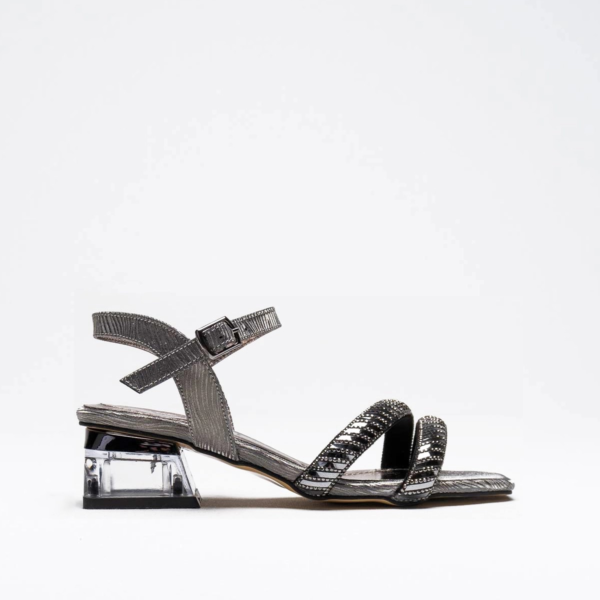 Tekstil Taşlı Kalın Kısa Topuklu Sandalet - Platin