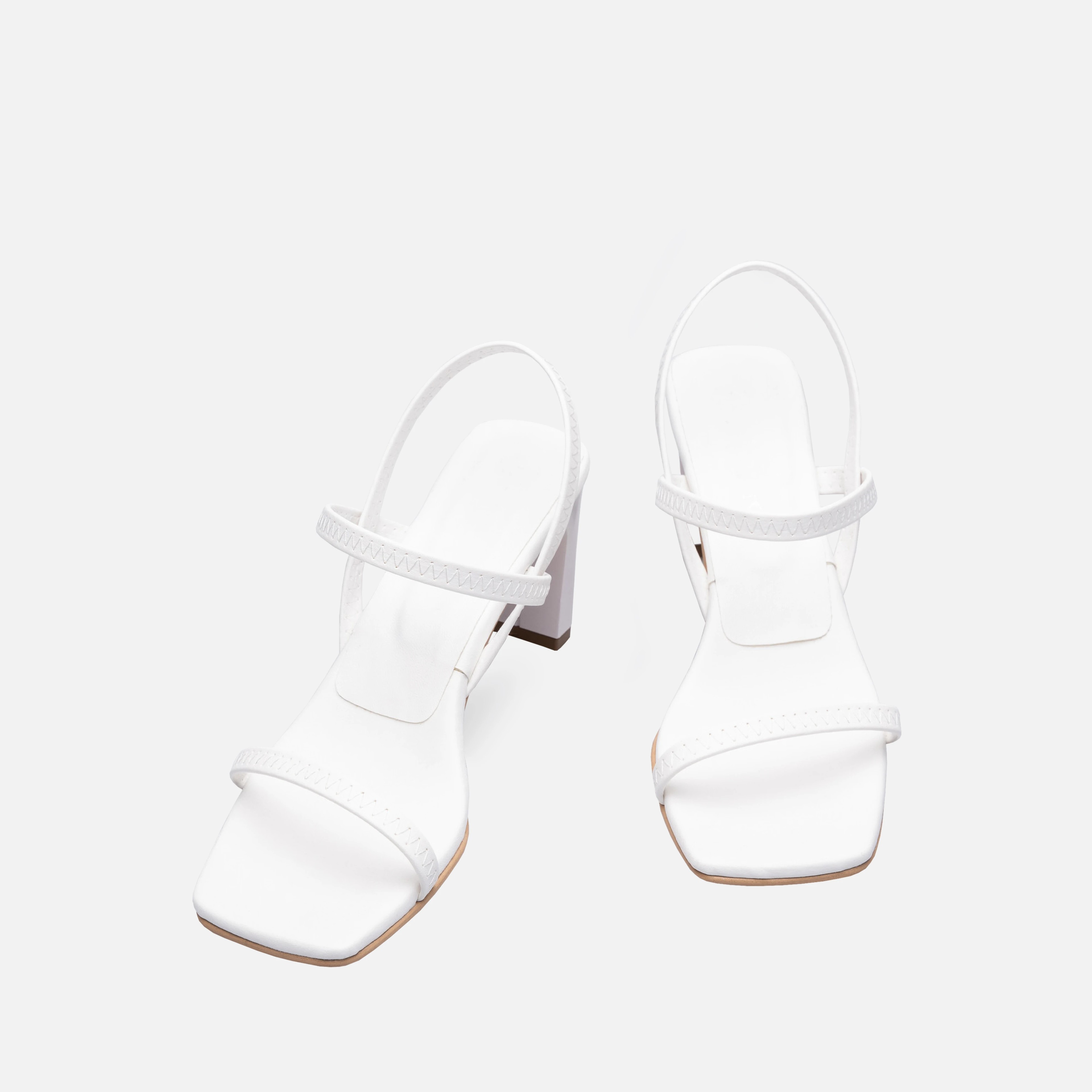 Thick Heeled Shoes - White