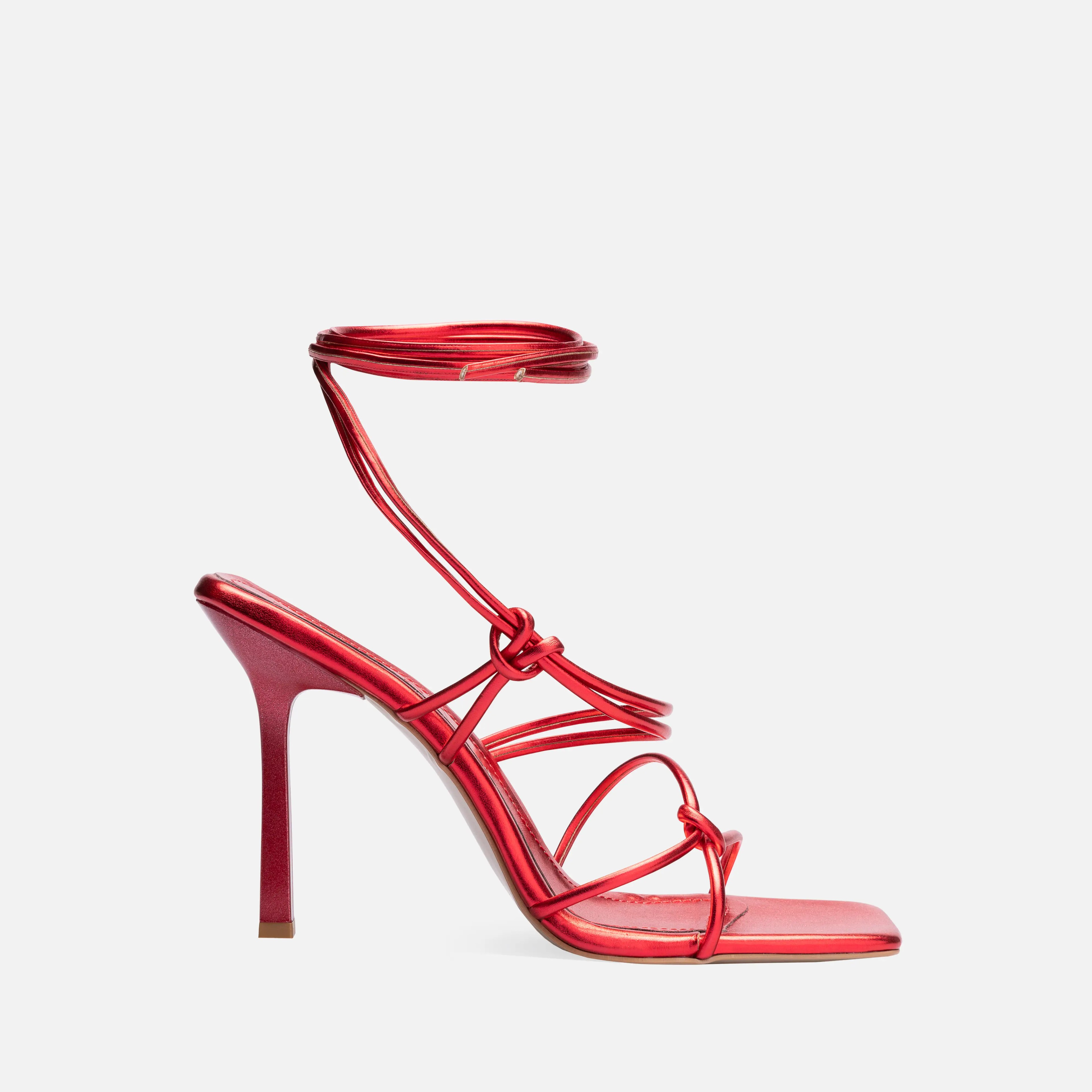 Metalik Bağcıklı İnce Yüksek Topuklu Ayakkabı - Kırmızı