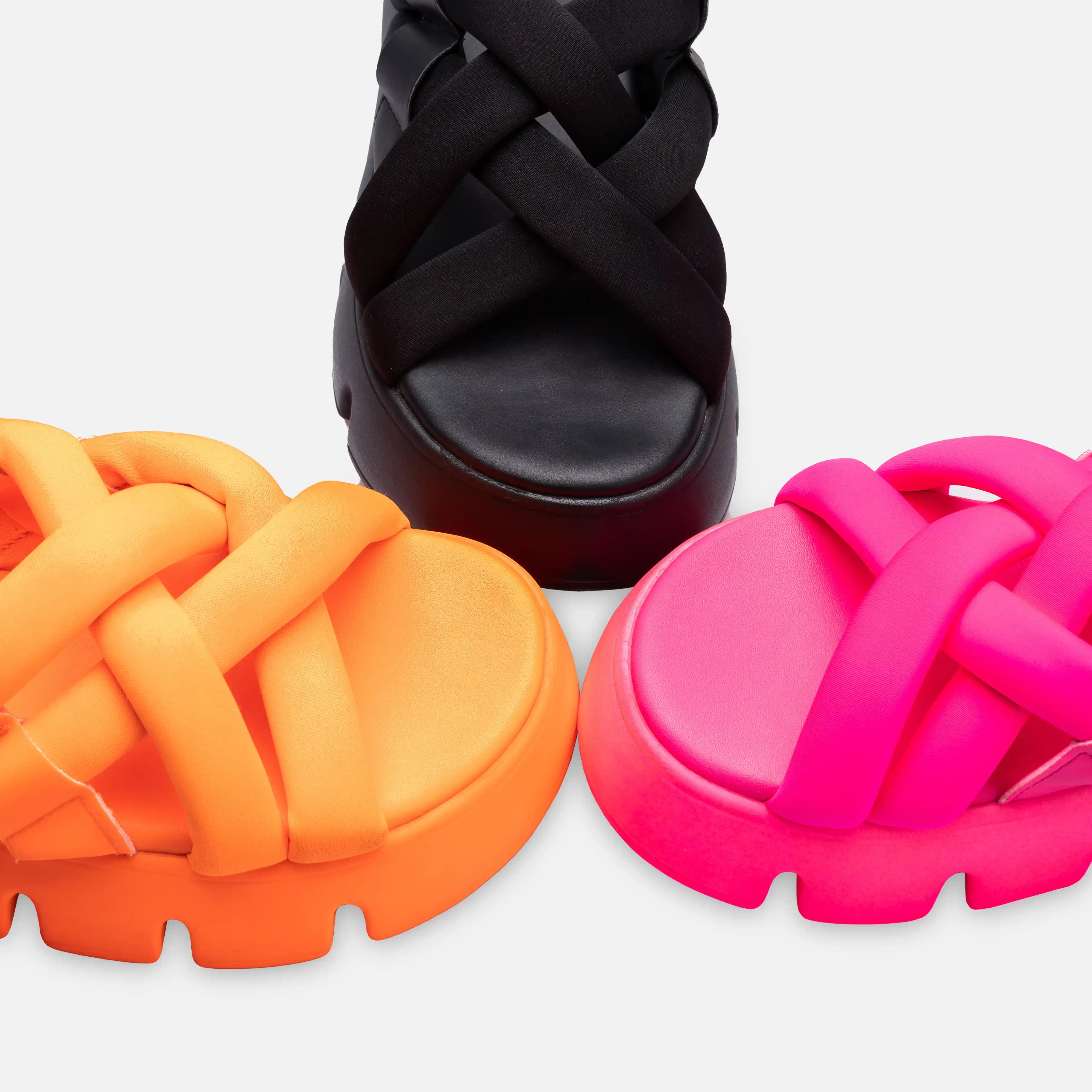 Neon Dalgıç Kumaşlı Kalın Rahat Tabanlı Sandalet - Pembe