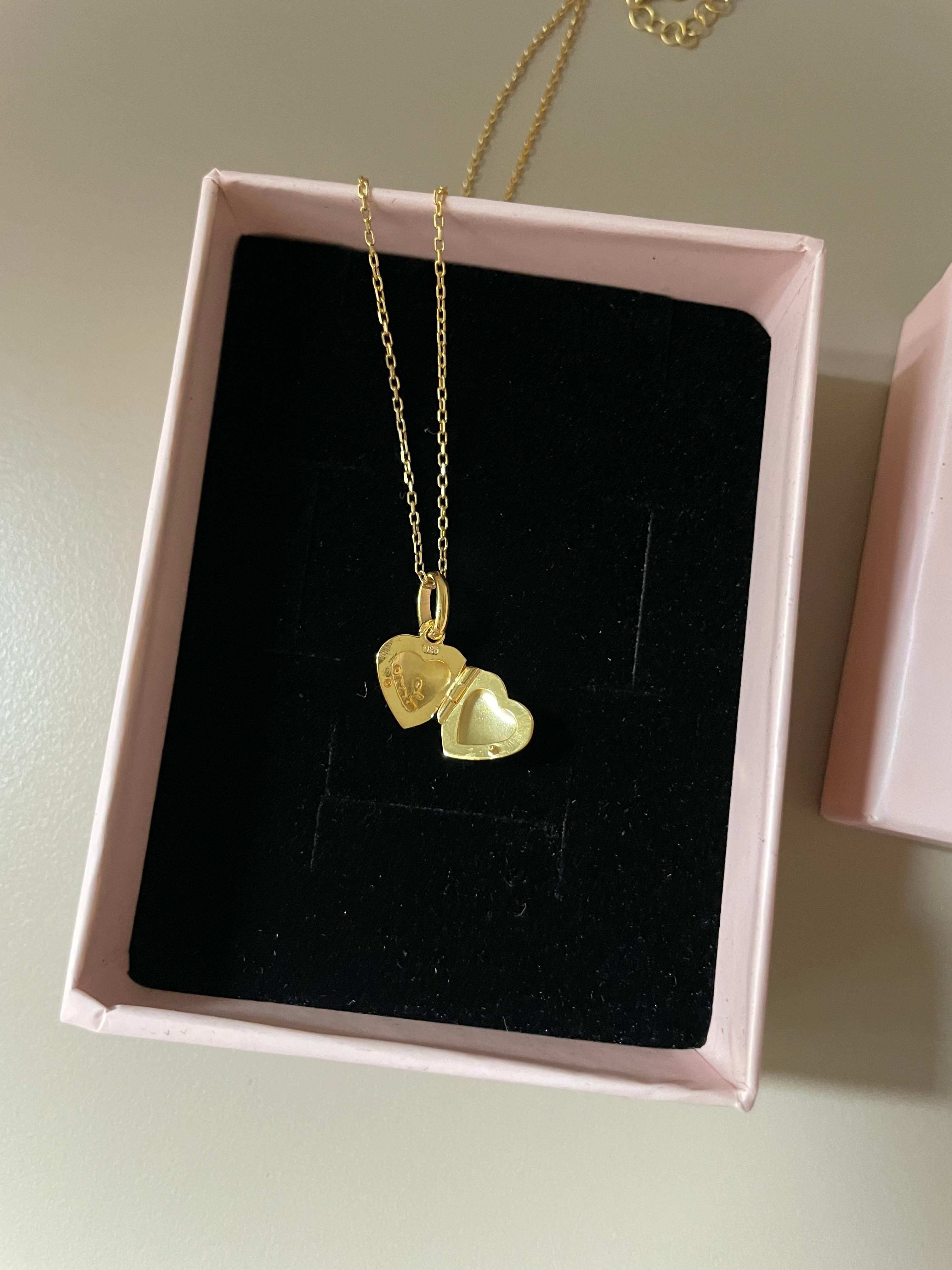 925 Gümüş | Love Yazılı Mini Kalp Madalyon Kolye