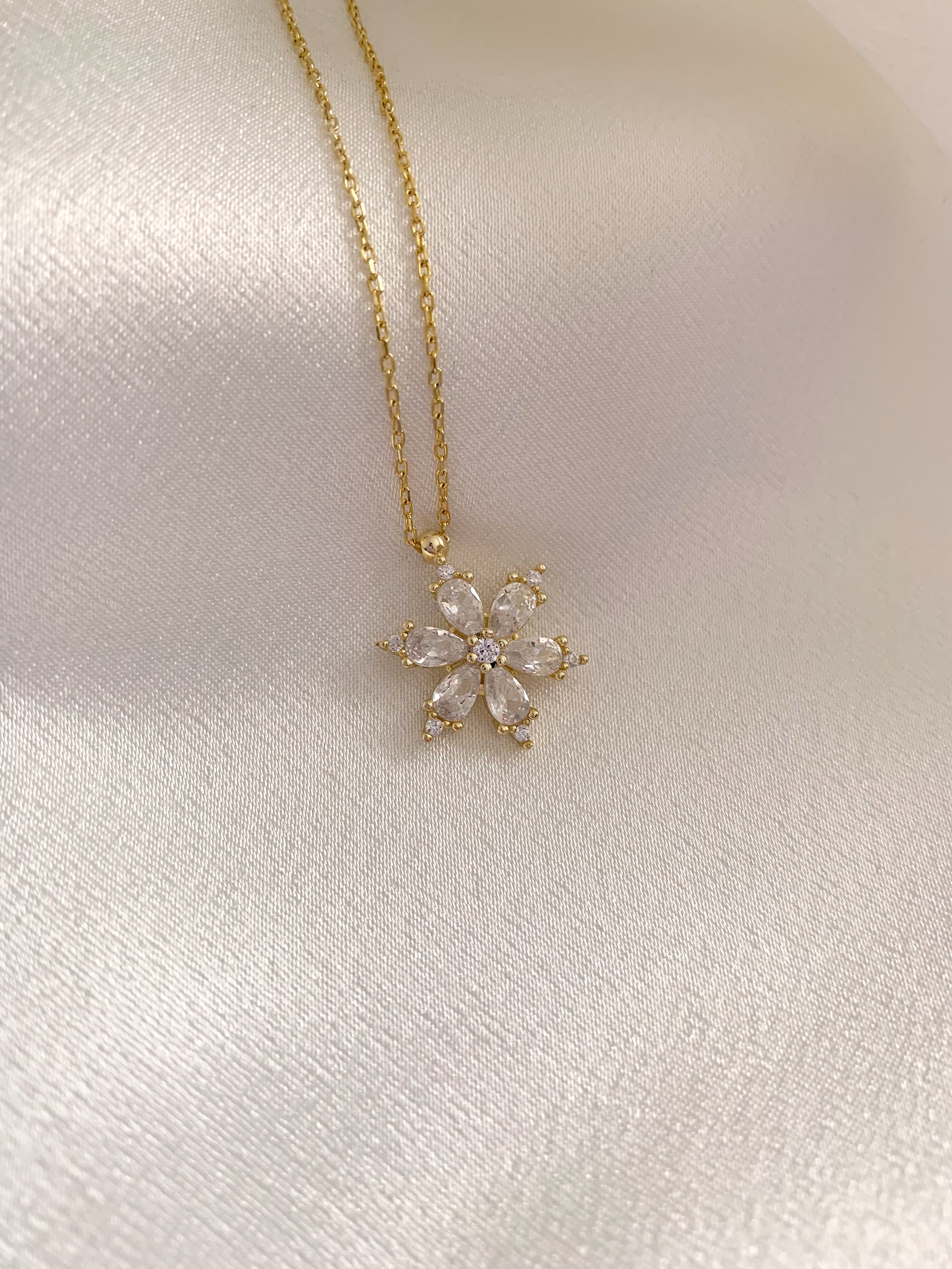 925 Gümüş | ''Snowdrop'' Kolye