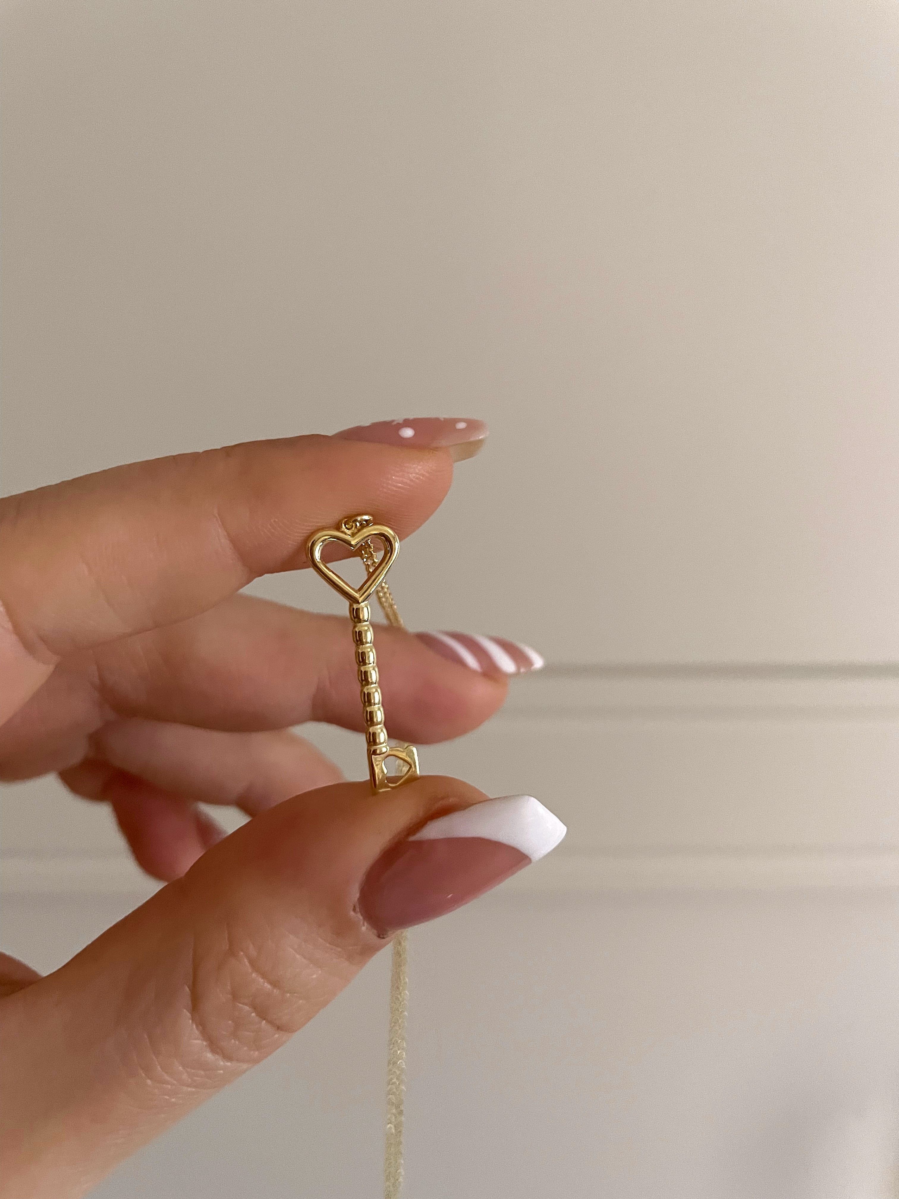 925 Gümüş | “LoveKey” Anahtar Kolye