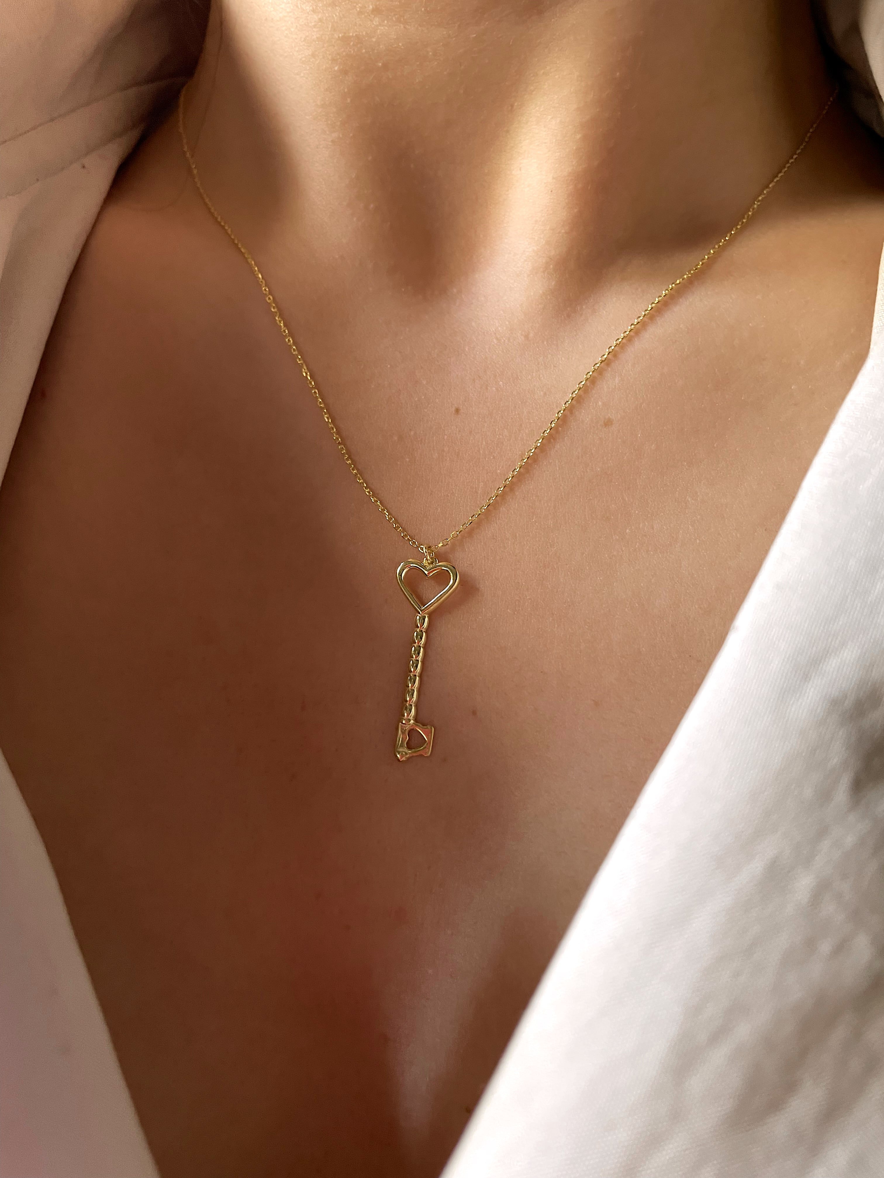 925 Gümüş | “LoveKey” Anahtar Kolye