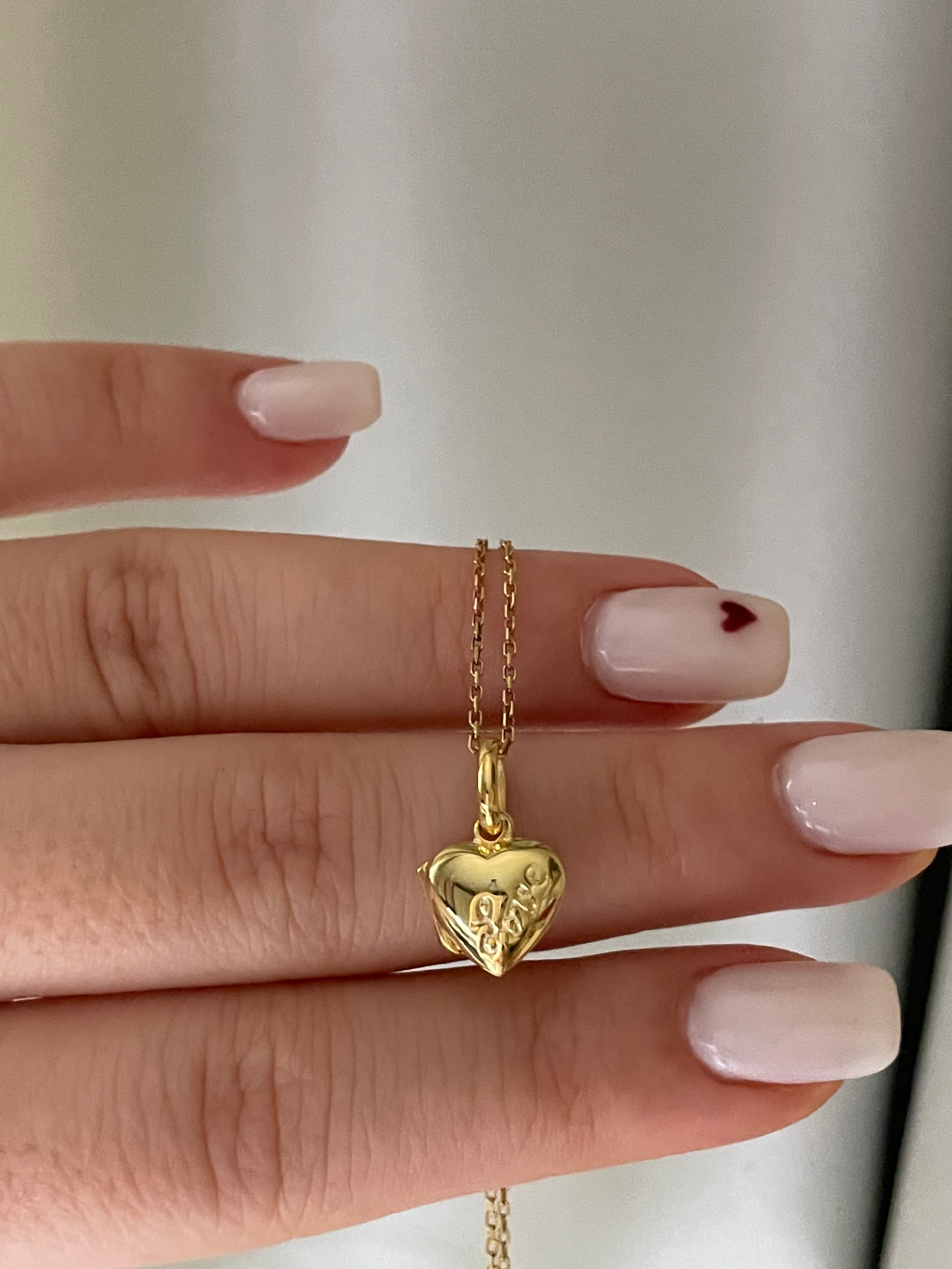 925 Gümüş | Love Yazılı Mini Kalp Madalyon Kolye