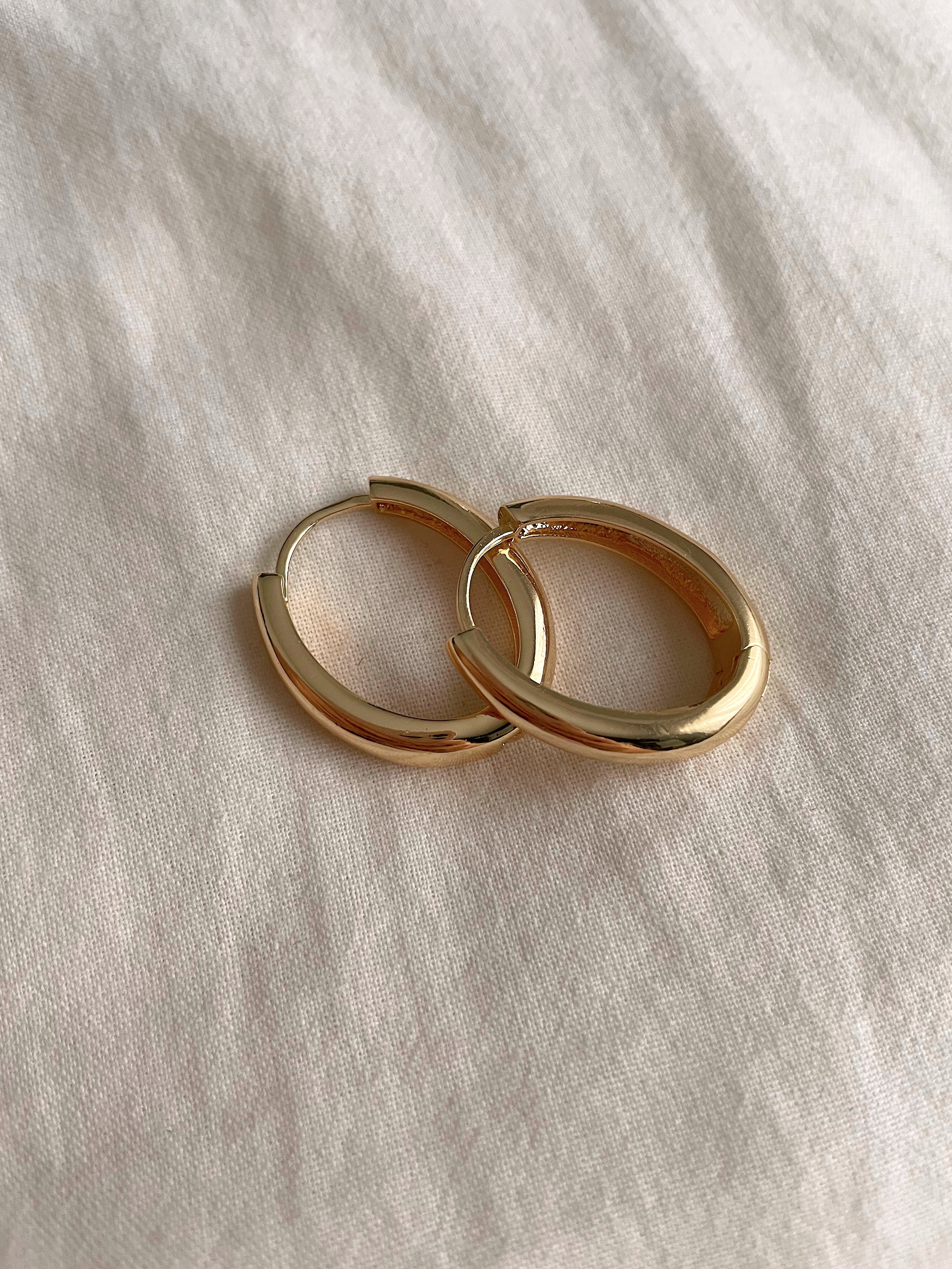 ''Blair'' Oval Küpe