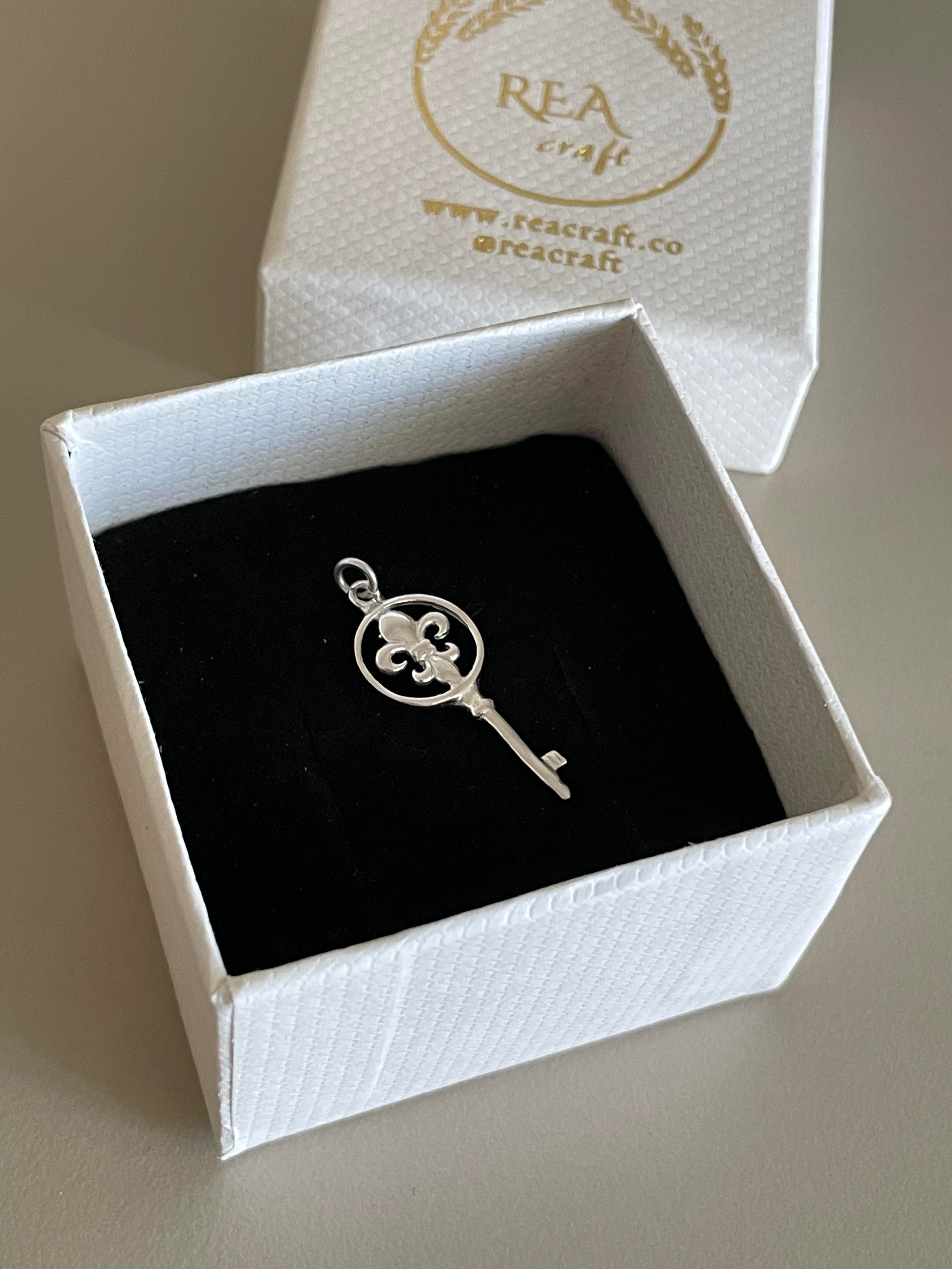 925 Ayar Gümüş | ''Locke4''' Anahtar Charm