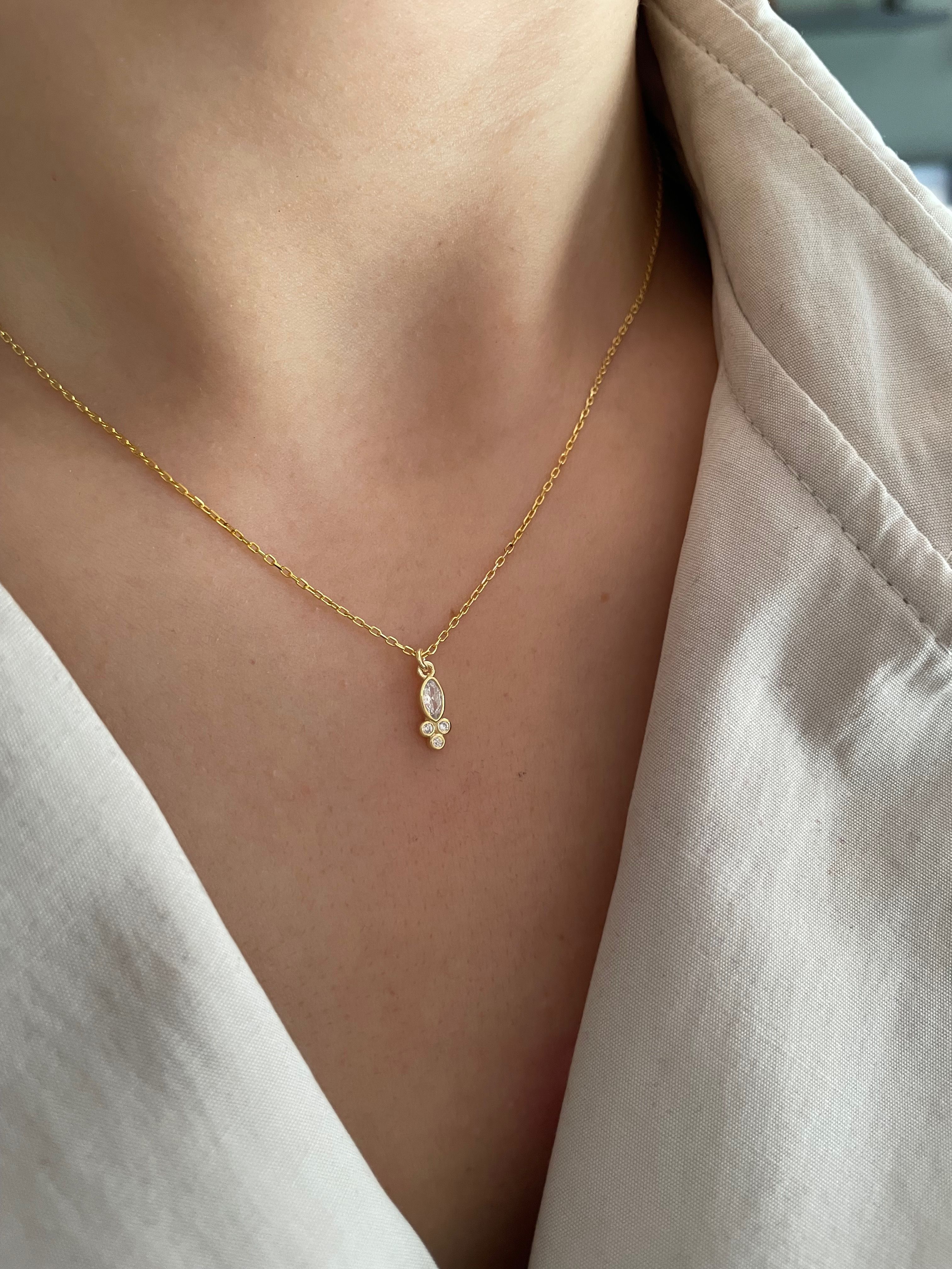 925 Gümüş | Taş Detaylı Minimalist Kolye