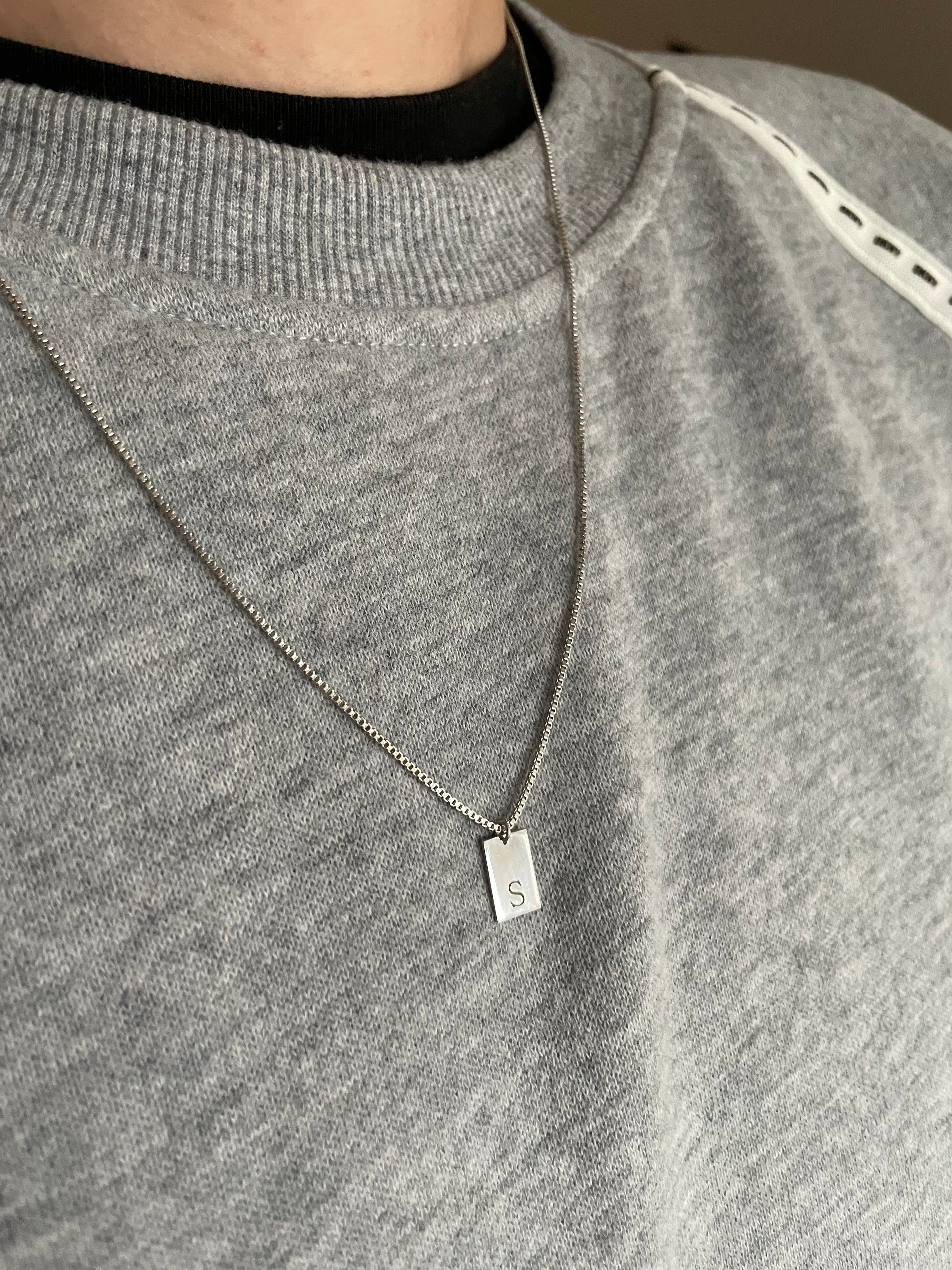 925 Gümüş | Unisex Küplü Zincirli Harf Plaka Kolye