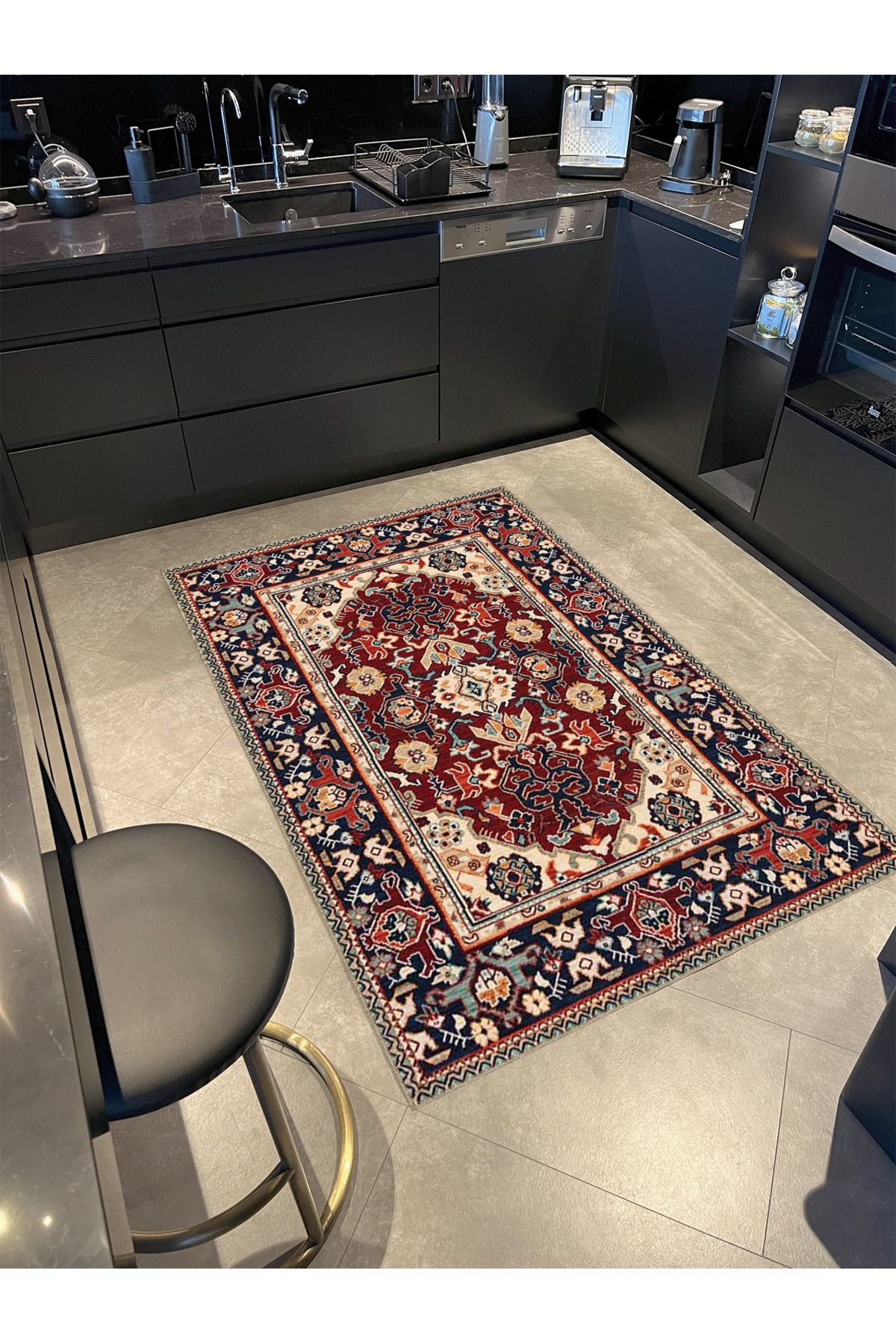 Bordo Temalı Çok Renkli Geleneksel Motif Desenli Vintage Dekoratif Halı 4573