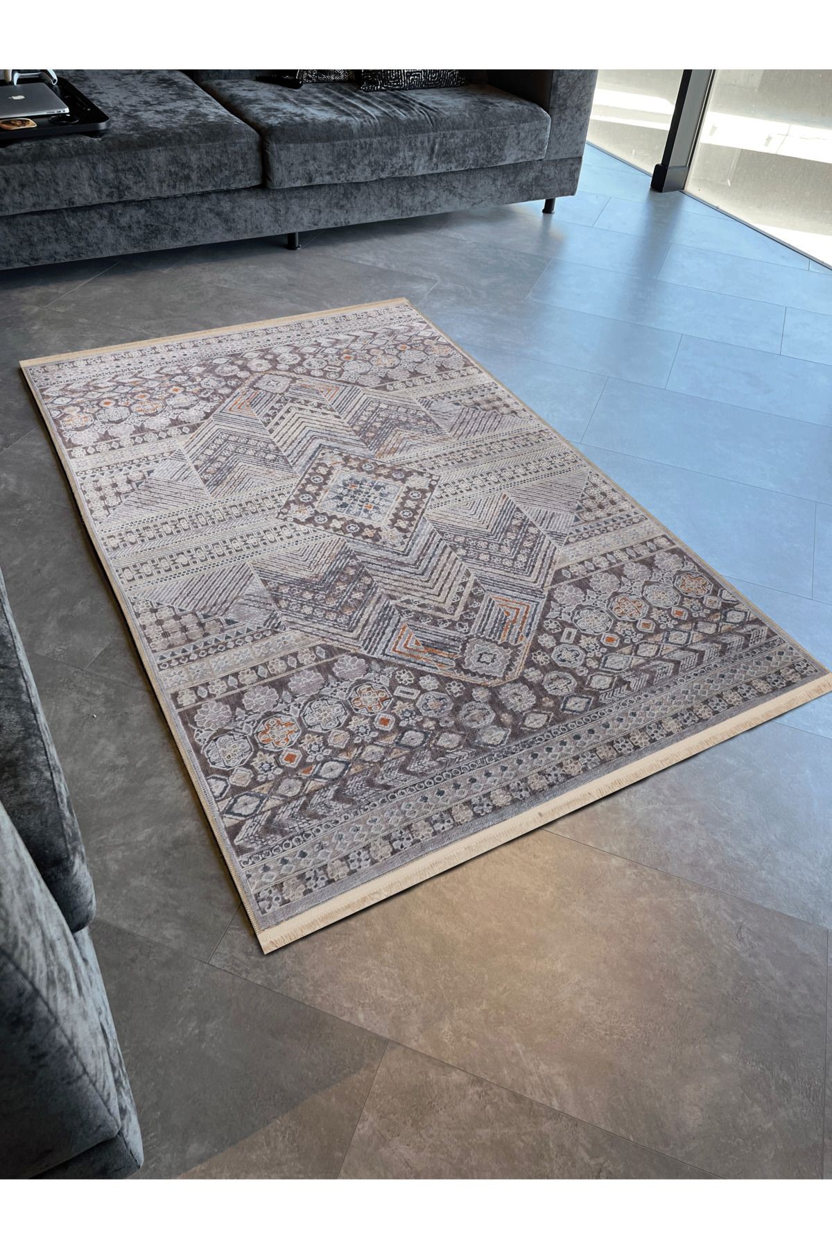 Açık Ton Gri Temalı Karma Geometrik Şekil Desenli Kreatif Vintage Dekoratif Halı 2396