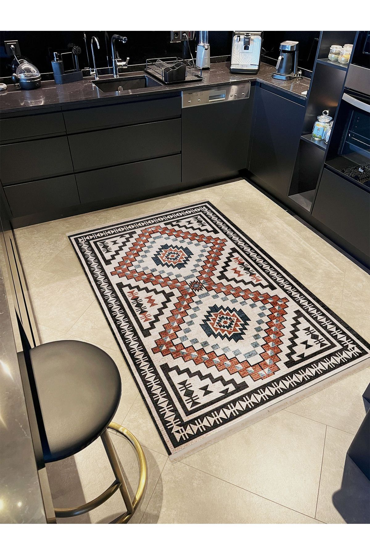 Alya Koleksiyonu Siyah Desenli Çerçeve Detaylı Etnik Dokuma Taban Modern Dekoratif Halı alya31