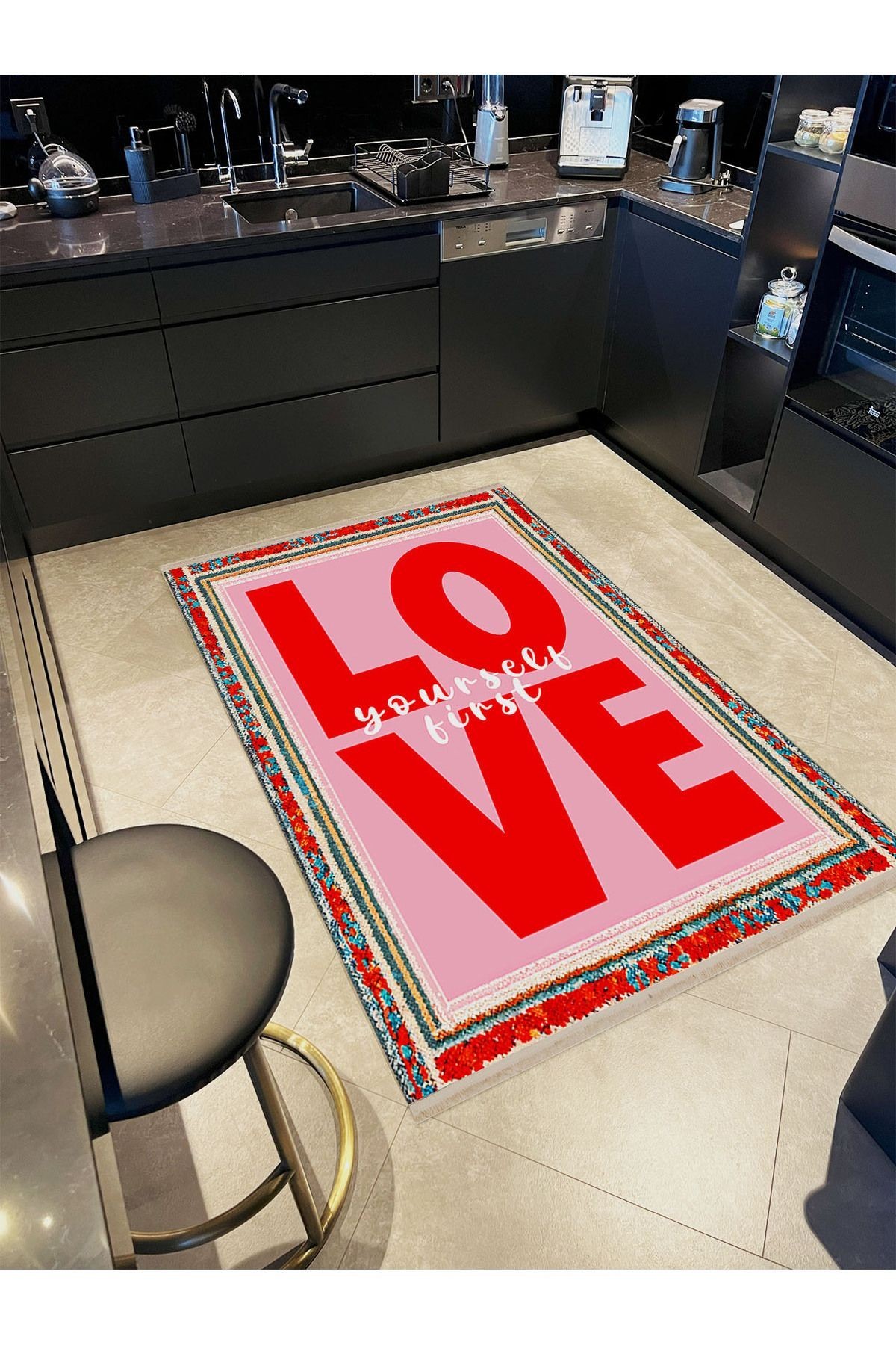 Paris Koleksiyonu Pembe Kırmızı Love Yazı Detaylı Modern Dekoratif Halı paris25