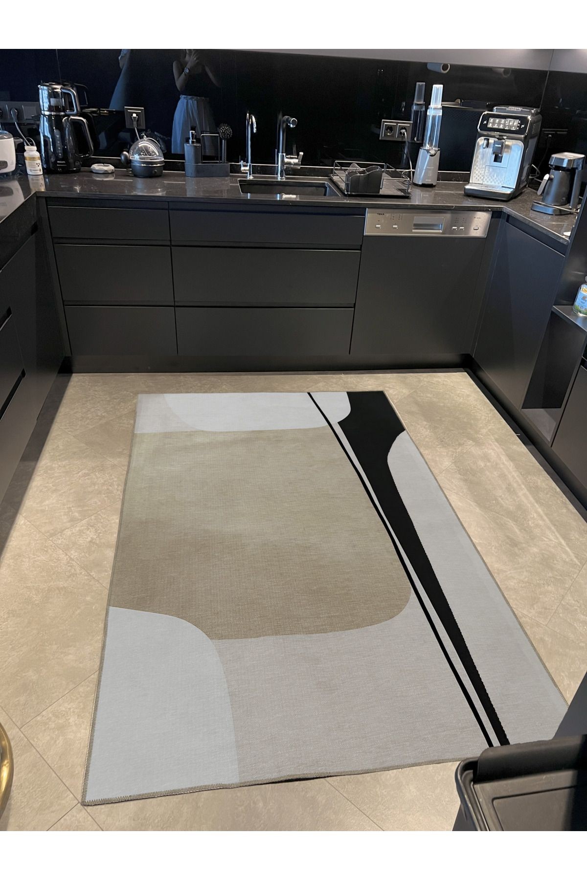 SDNEY Bej Temalı Soyut Şekil Desenli Modern Dekoratif Halı 2206