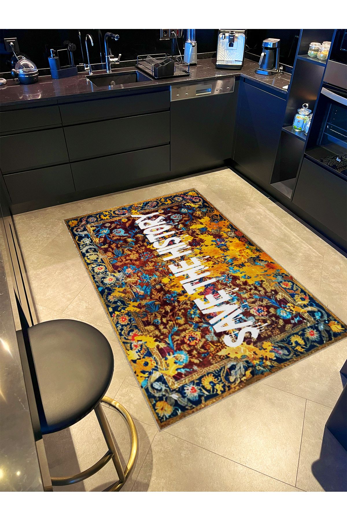 Written Koleksiyonu Save The Hsitory Yazılı Çiçek Desenli Modern Dekoratif Halı 05