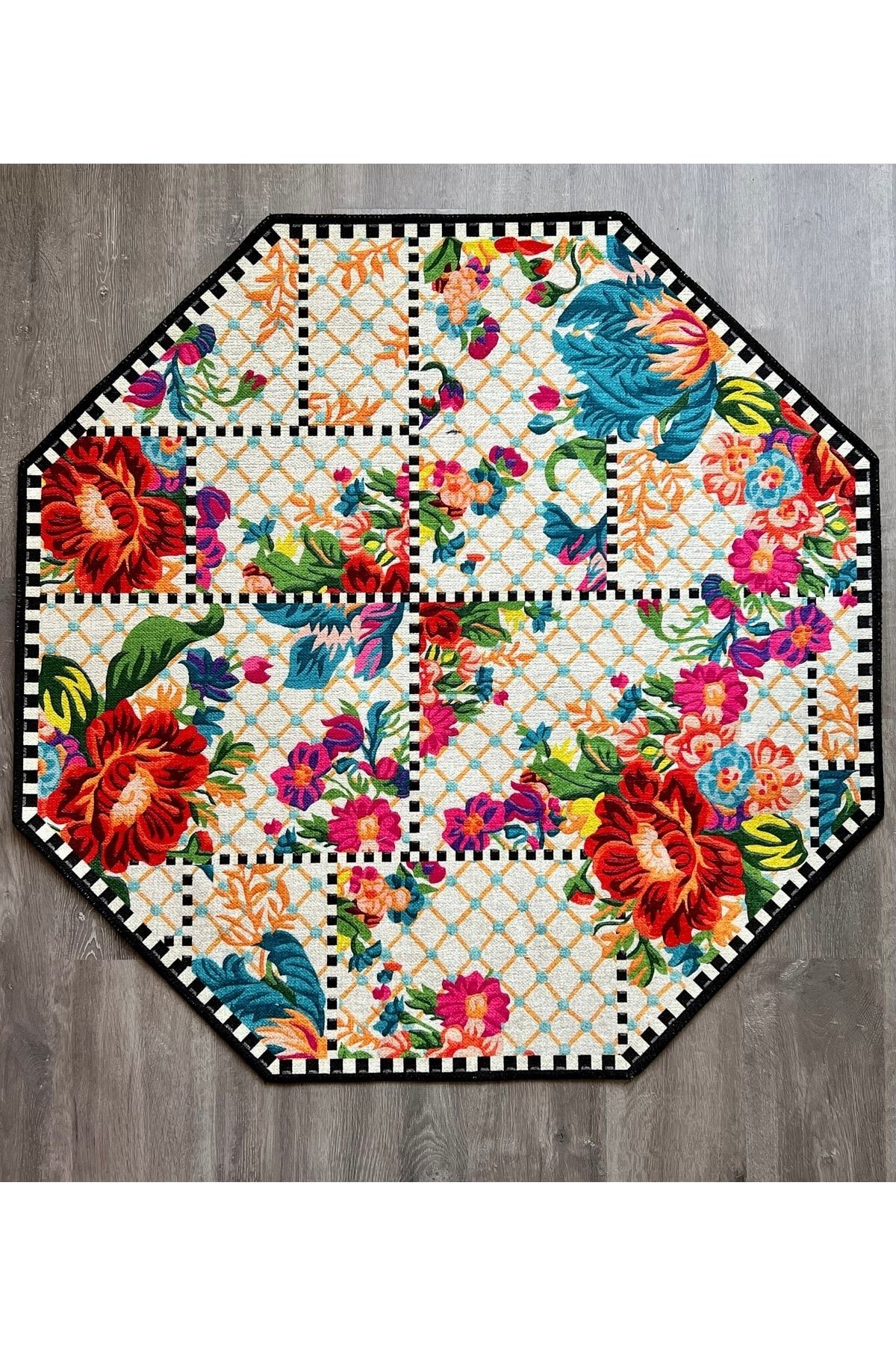 Mira 886 Beyaz Çiçekli Floret Damalı Sekizgen Halı