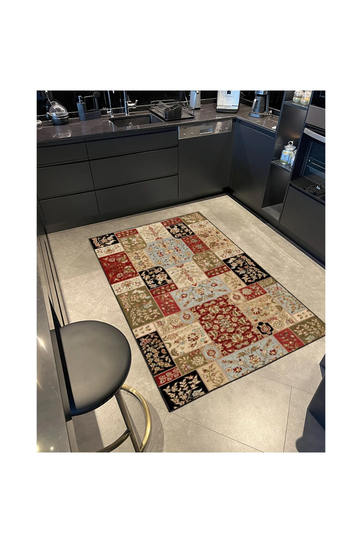 Kahverengi ve Kırmızı Renklerde Geometrik Kareli Dokuma Taban Halı 4436