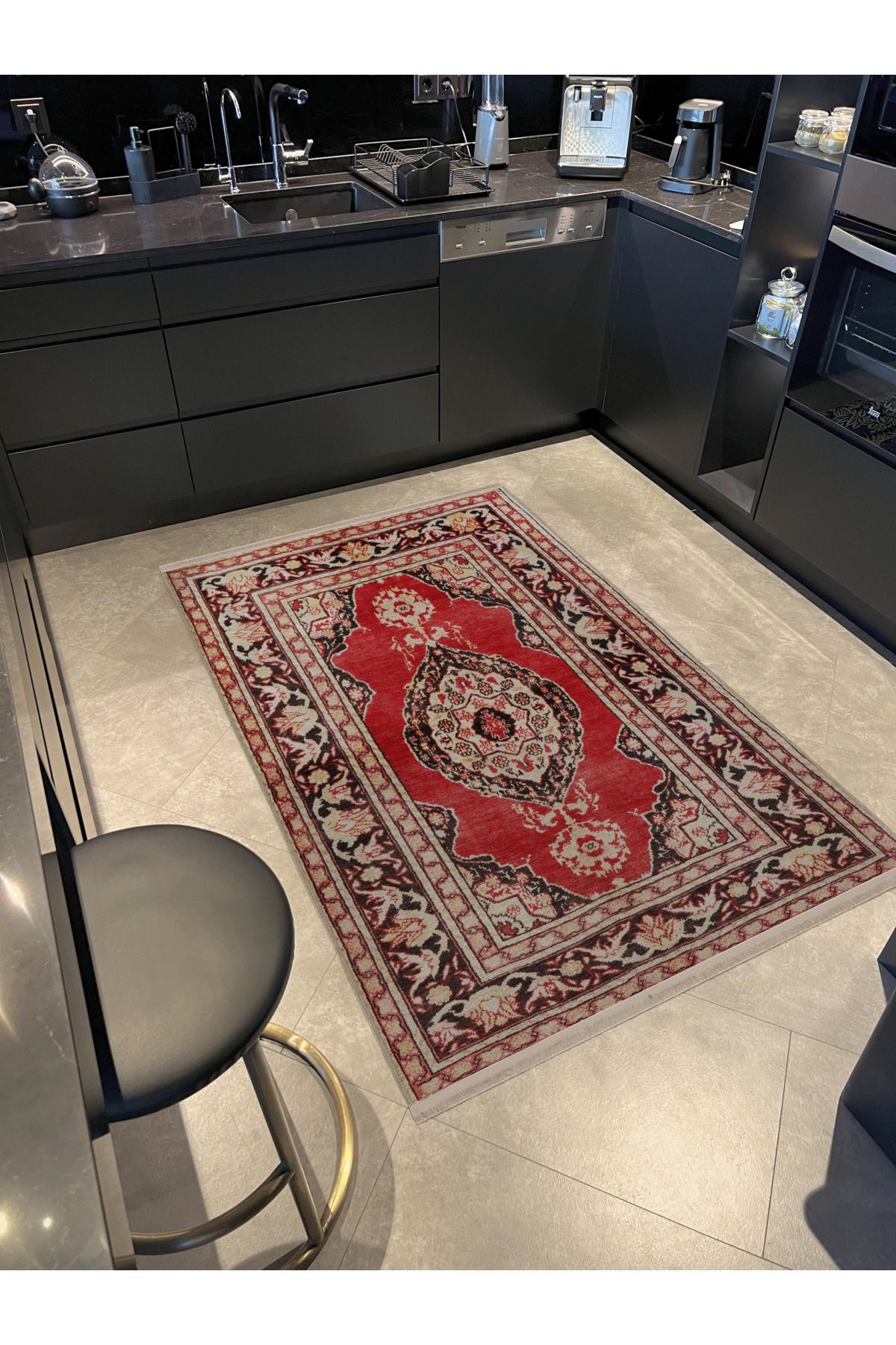 Bej Kırmızı Temalı Geleneksel Motif Çiçek Desenli Vintage Dekoratif Halı 2459