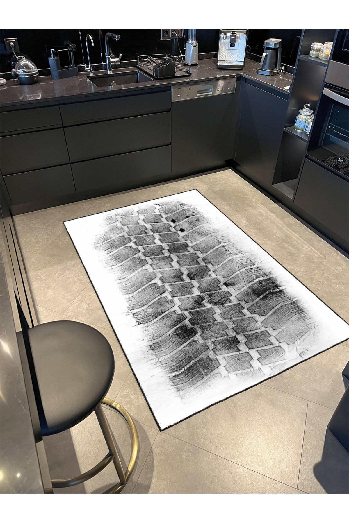 Lastik İzi Desenli Modern Dekoratif Halı ve Yıkanabilir Halı miravip9563