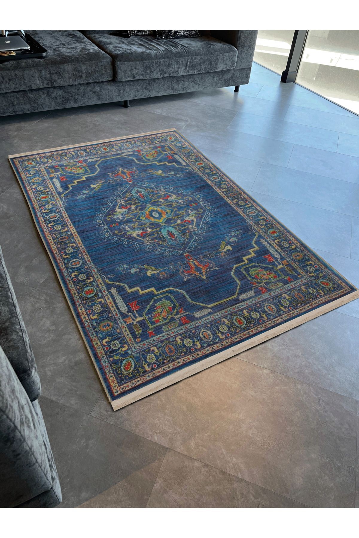 Lacivert Temalı Çok Renkli Geleneksel Motif Desenli Kreatif Vintage Dekoratif Halı 2789
