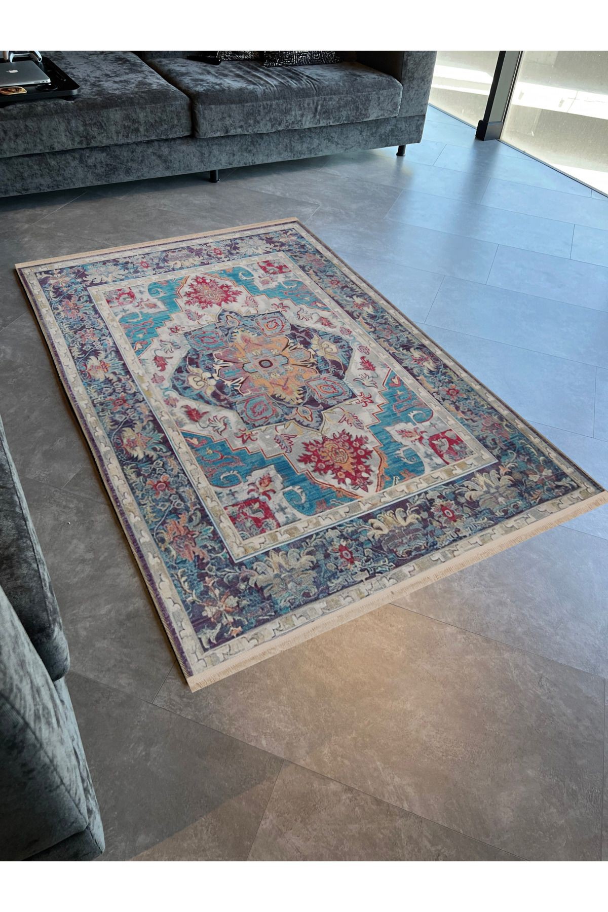 Mavi Temalı Çok Renkli Geleneksel Motif Etnik Desenli Kreatif Vintage Dekoratif Halı 2041