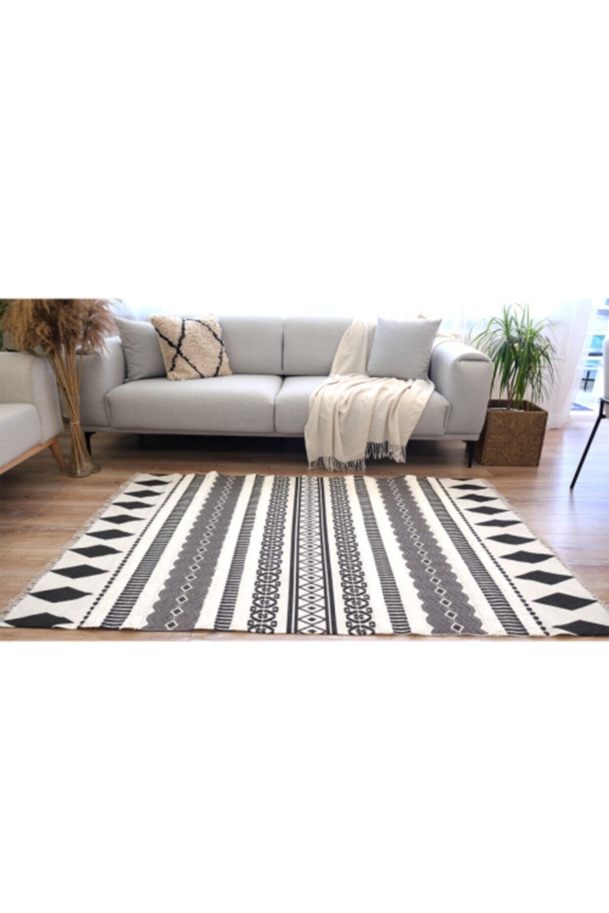 Rustik Black White 4007 Iskandinav Siyah Beyaz Desenli Kilim
