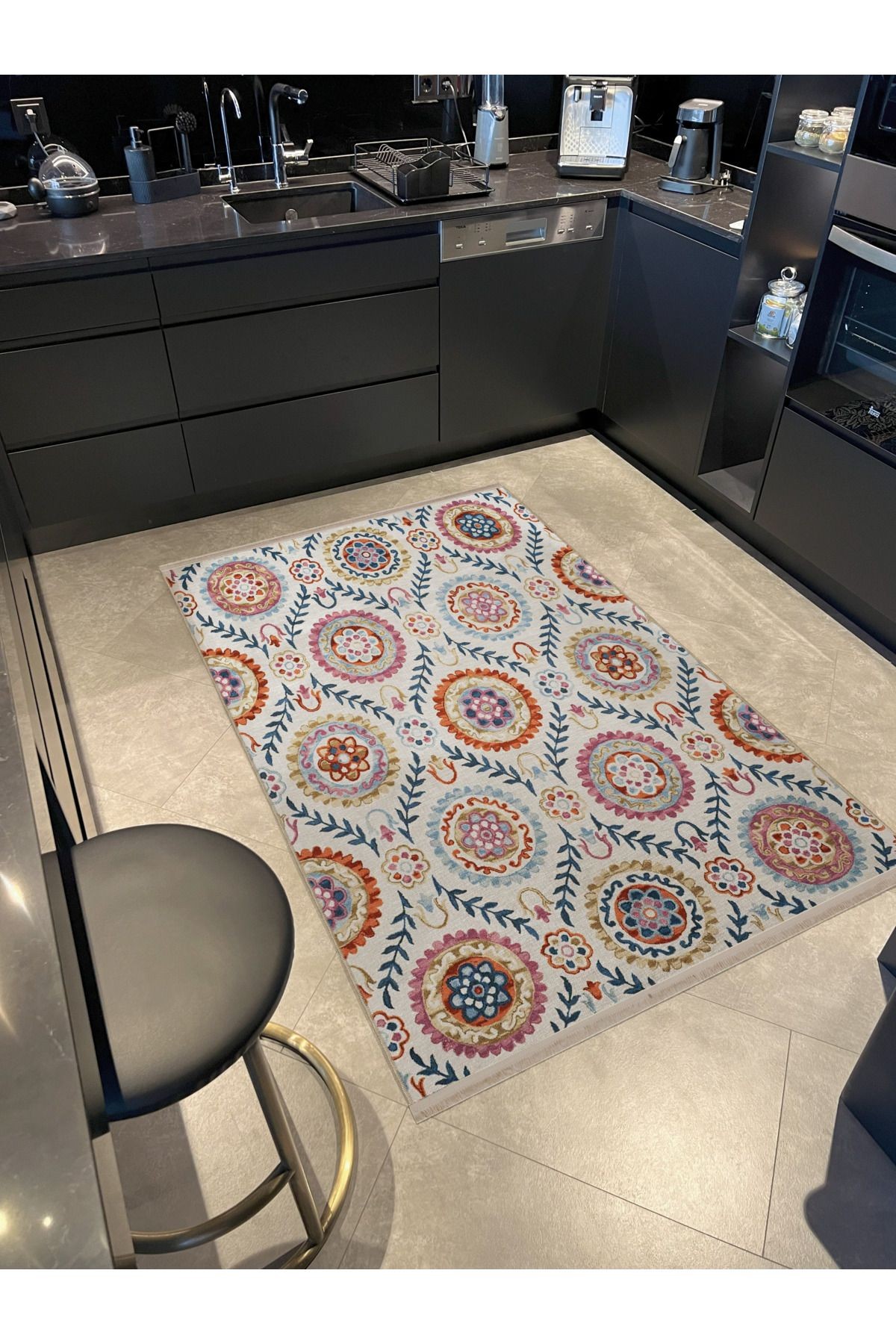 Bej Temalı Çok Renkli Şekil Motifli Çiçek Desenli Kreatif Vintage Dekoratif Halı 2627