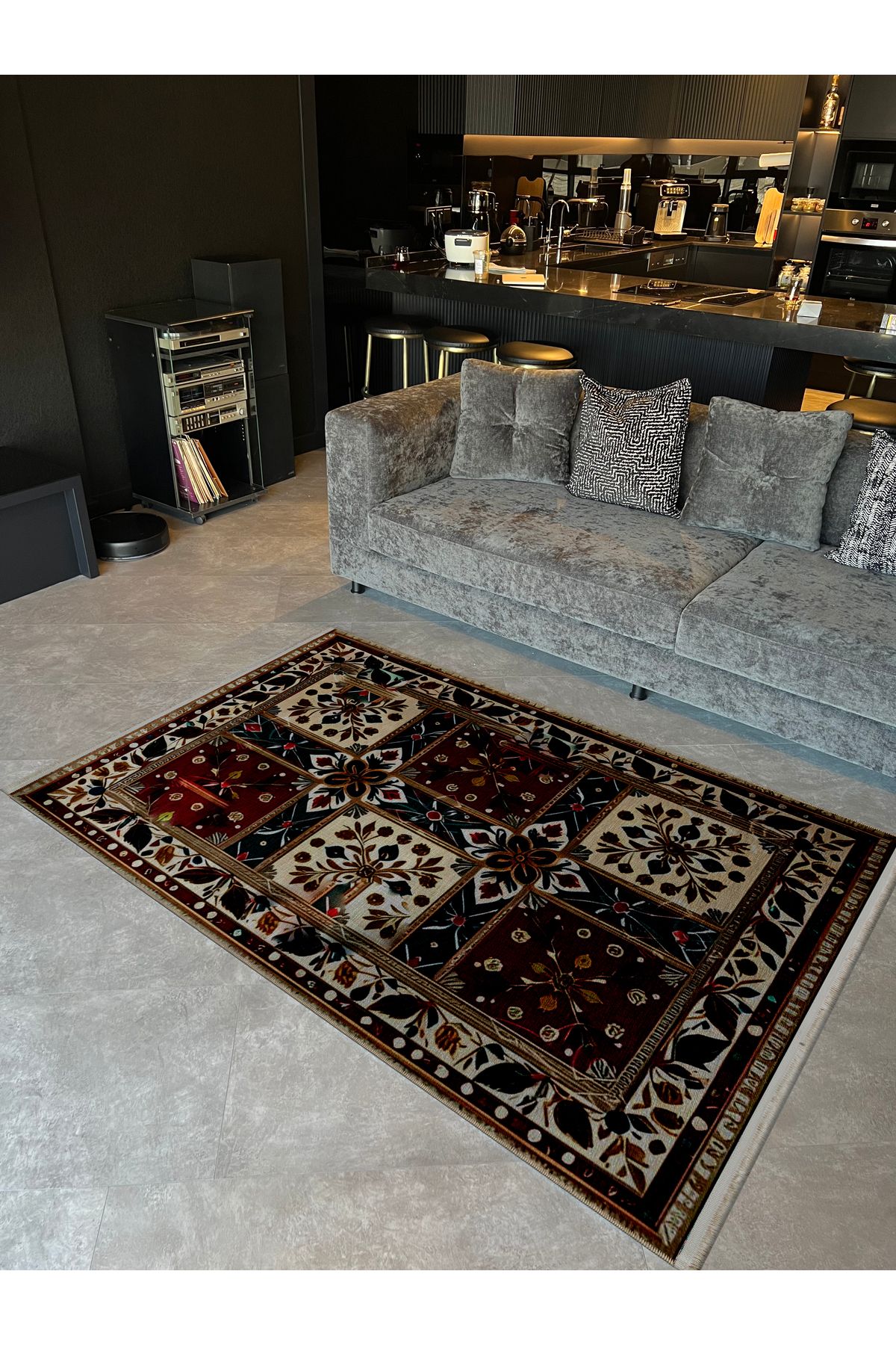 Bej Bordür Detaylı Renkli Antik Tasarım Serisi Çok Renkli Desenli Vintage Dekoratif Halı antik52