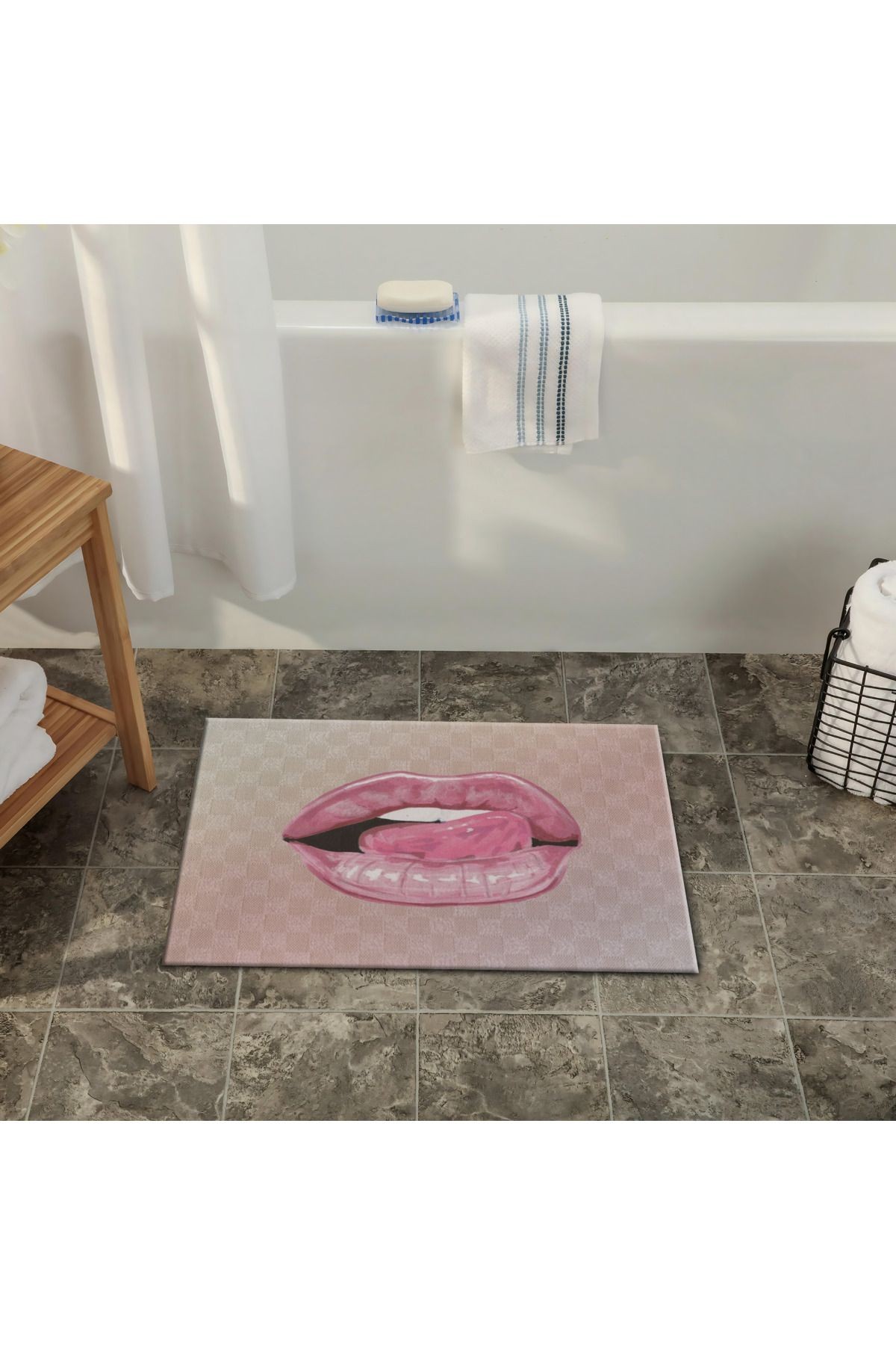 Pembe Temalı Dudak Desenli Modern Dekoratif Banyo Paspası 90×60
