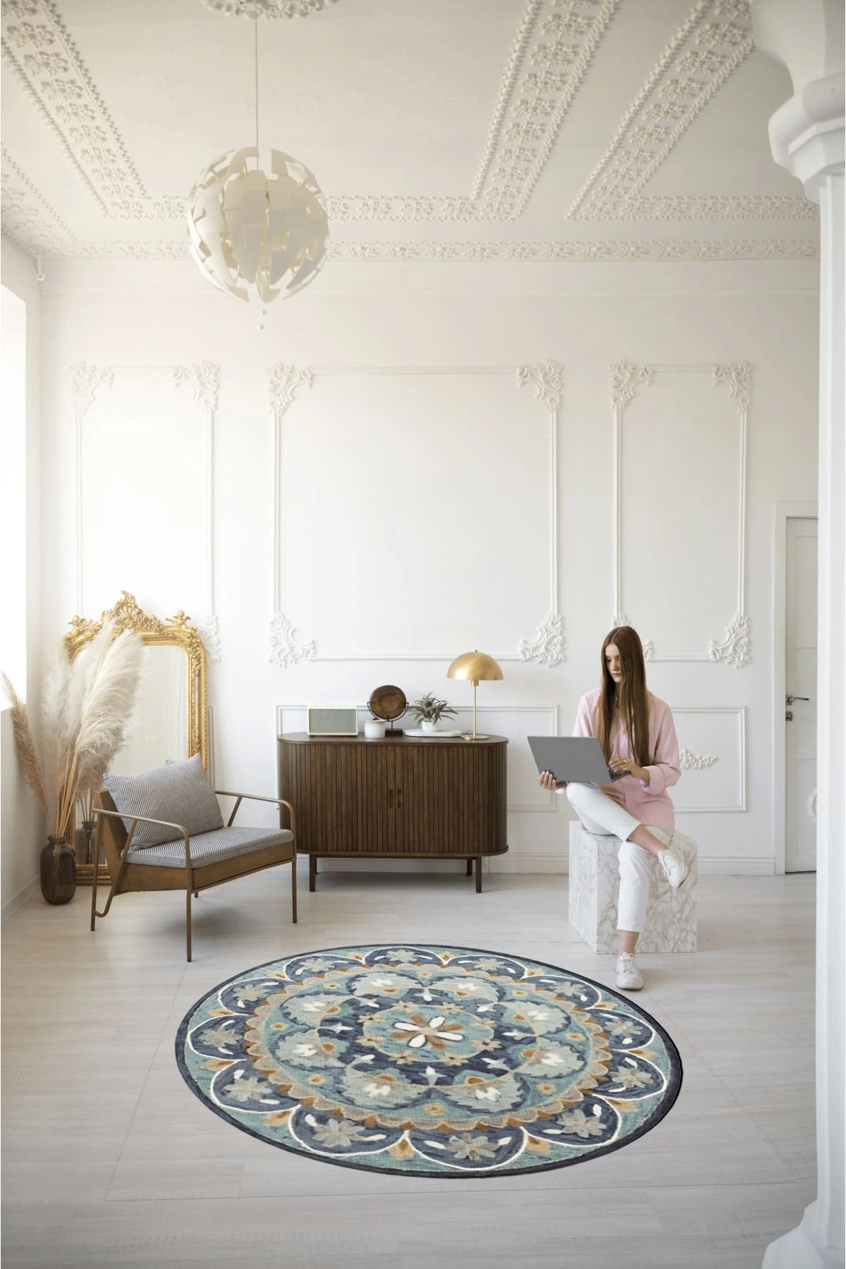 Mavi Ton Çok Renkli Geleneksel Motif Çiçek Desenli Kreatif Dokuma Taban Yuvarlak Dekoratif Halı 2097