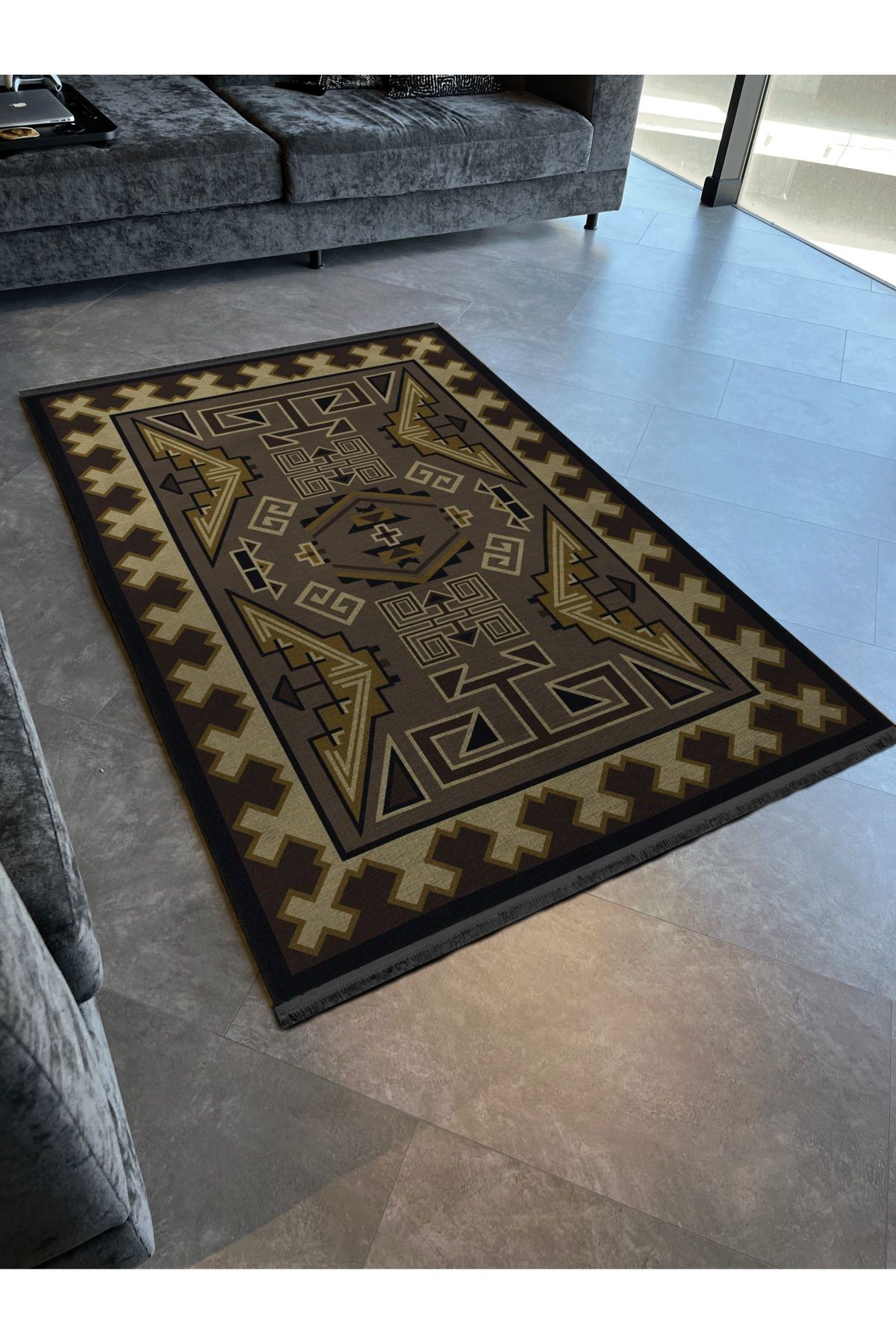 Gri Kahve Temalı Geleneksel Motif Etnik Desenli Saçaklı Vintage Dekoratif Halı 3086