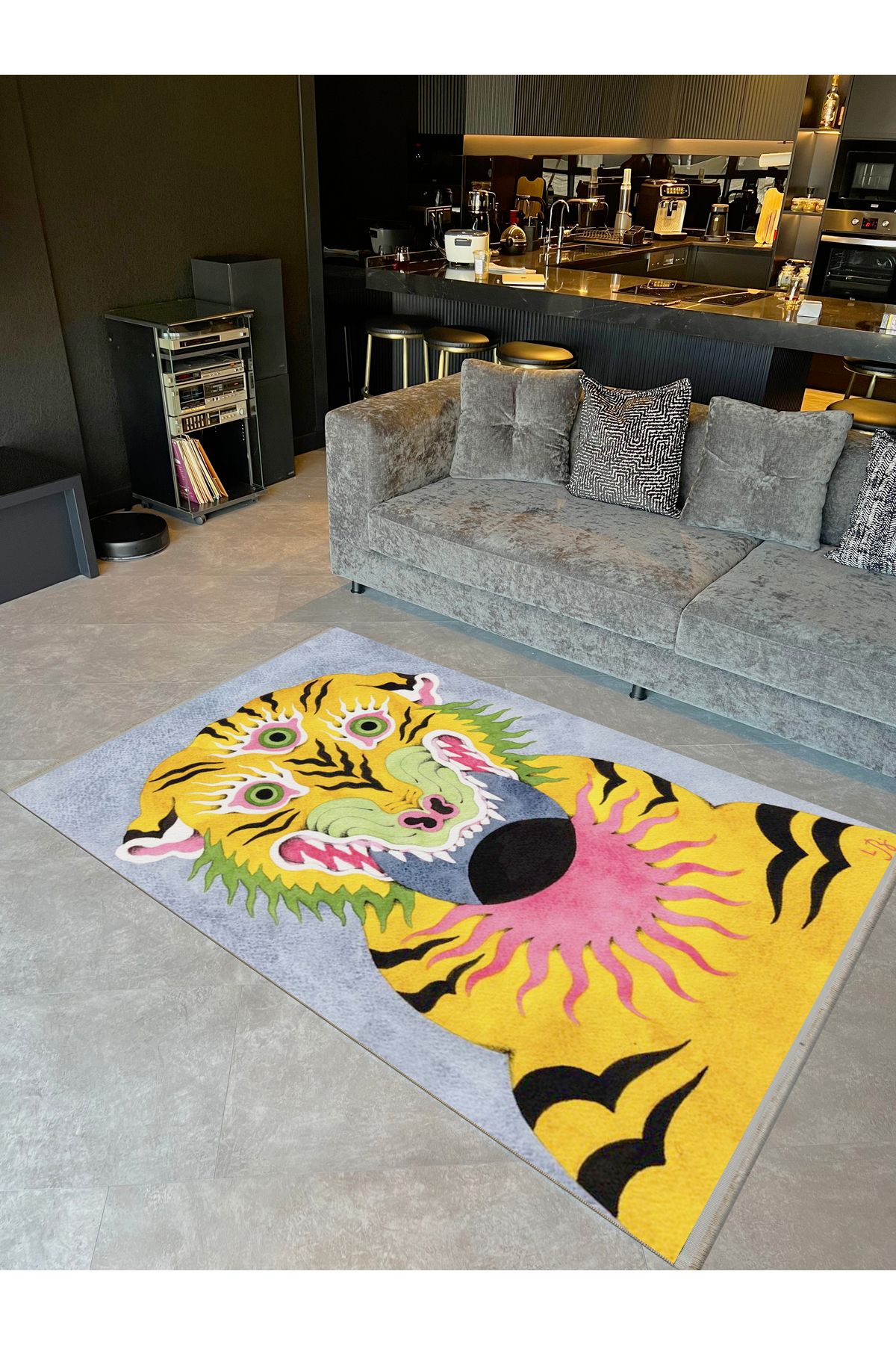 Özge Koleksiyonu Çok Renkli Güneş ve Ay Detaylı Üç Gözlü Kaplan Desenli Dokuma Taban Halı özge35