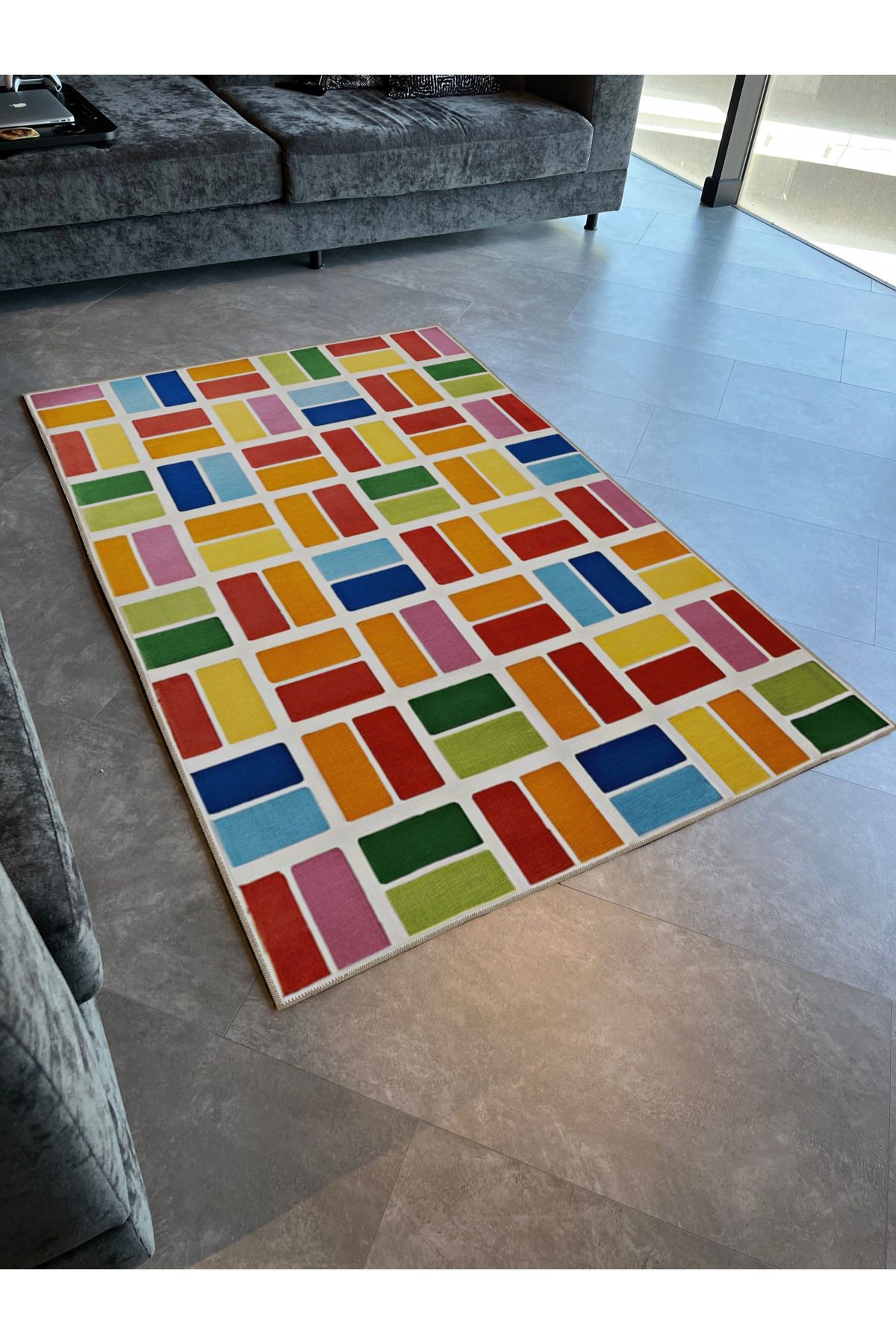 Çok Renkli Ayrık Geometrik Kare Şekil Desenli Kreatif Modern Dekoratif Halı 2013