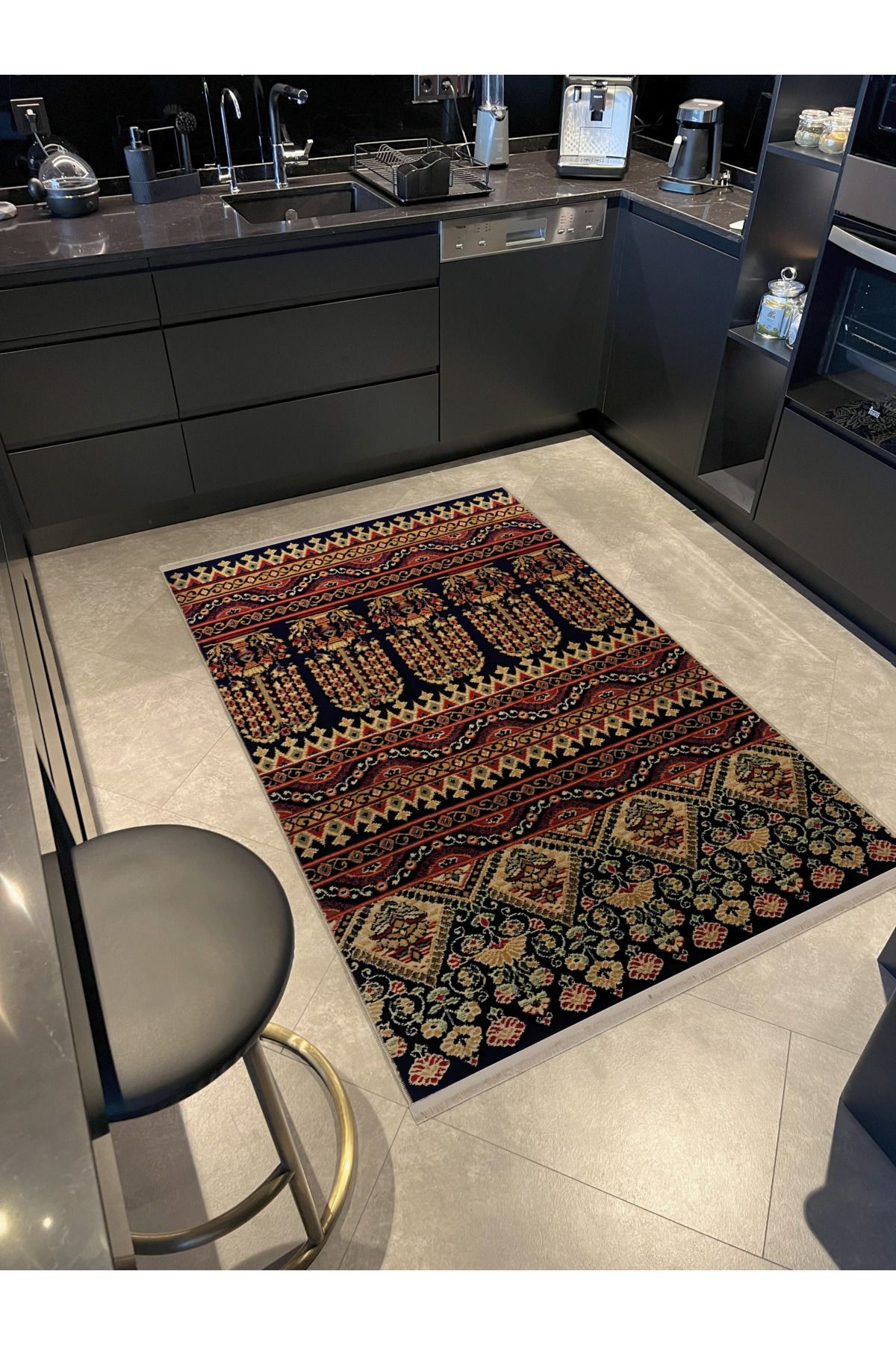Koyu Ton Çok Renkli Karma Şekil Etnik Desenli Kreatif Vintage Dekoratif Halı 2638