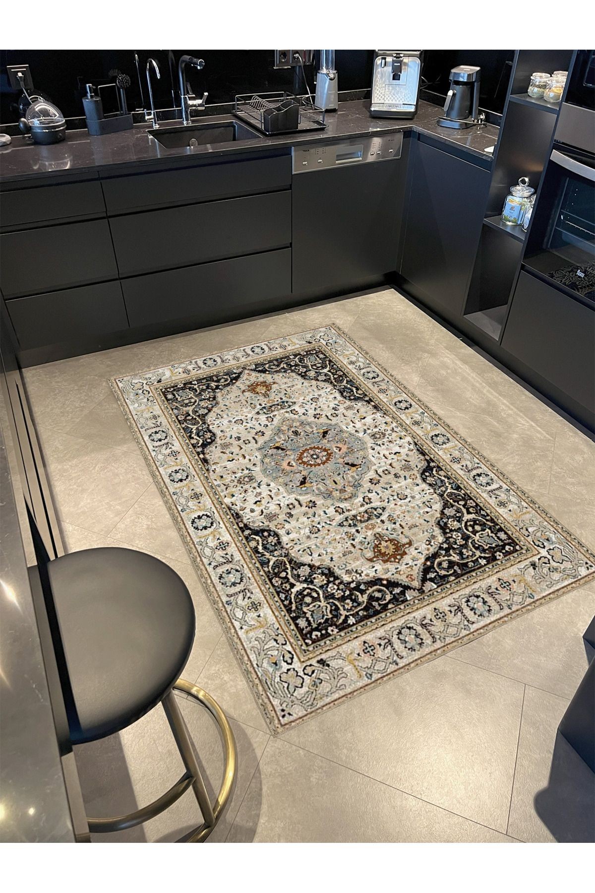 Bej Temalı Geleneksel Motif Çiçek Desenli Vintage Dekoratif Halı 4633