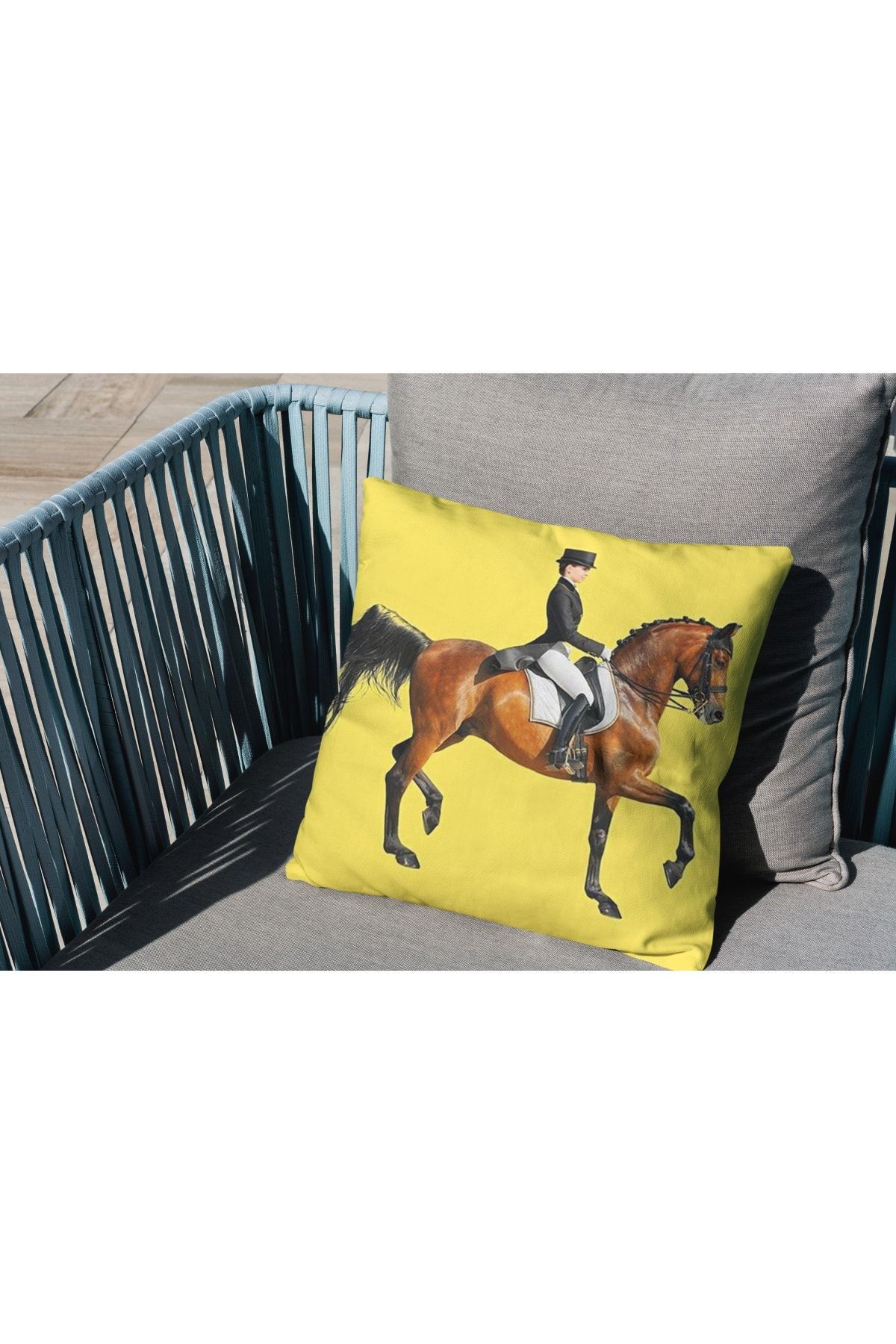 Kırlent Sarı At Ve Binicilik Temalı Pillow50