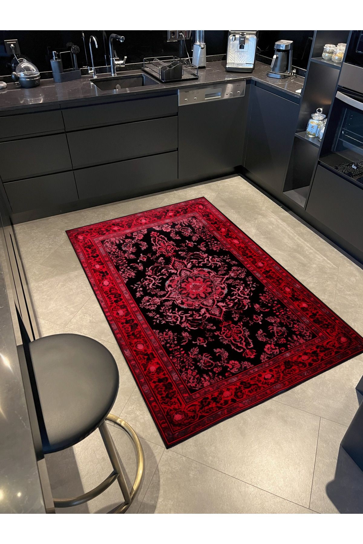 Dido 2 Koleksiyonu Siyah Kırmızı Temalı Motifli Çiçek Desenli Kreatif Vintage Dekoratif Halı 3232