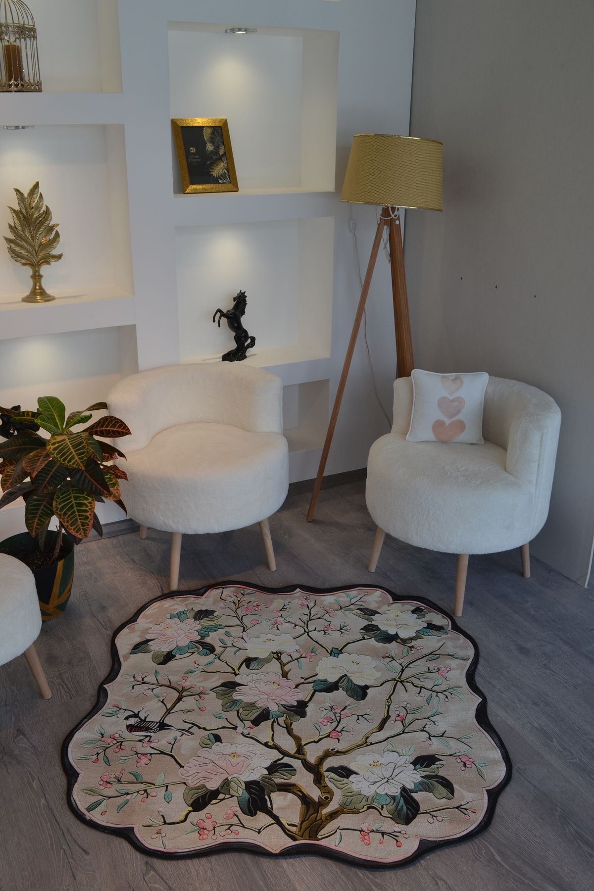 Güneş Koleksiyonu Pastel Tonlarda Japon Çiçekleri Dokuma Taban Modern Dekoratif Halı günes33