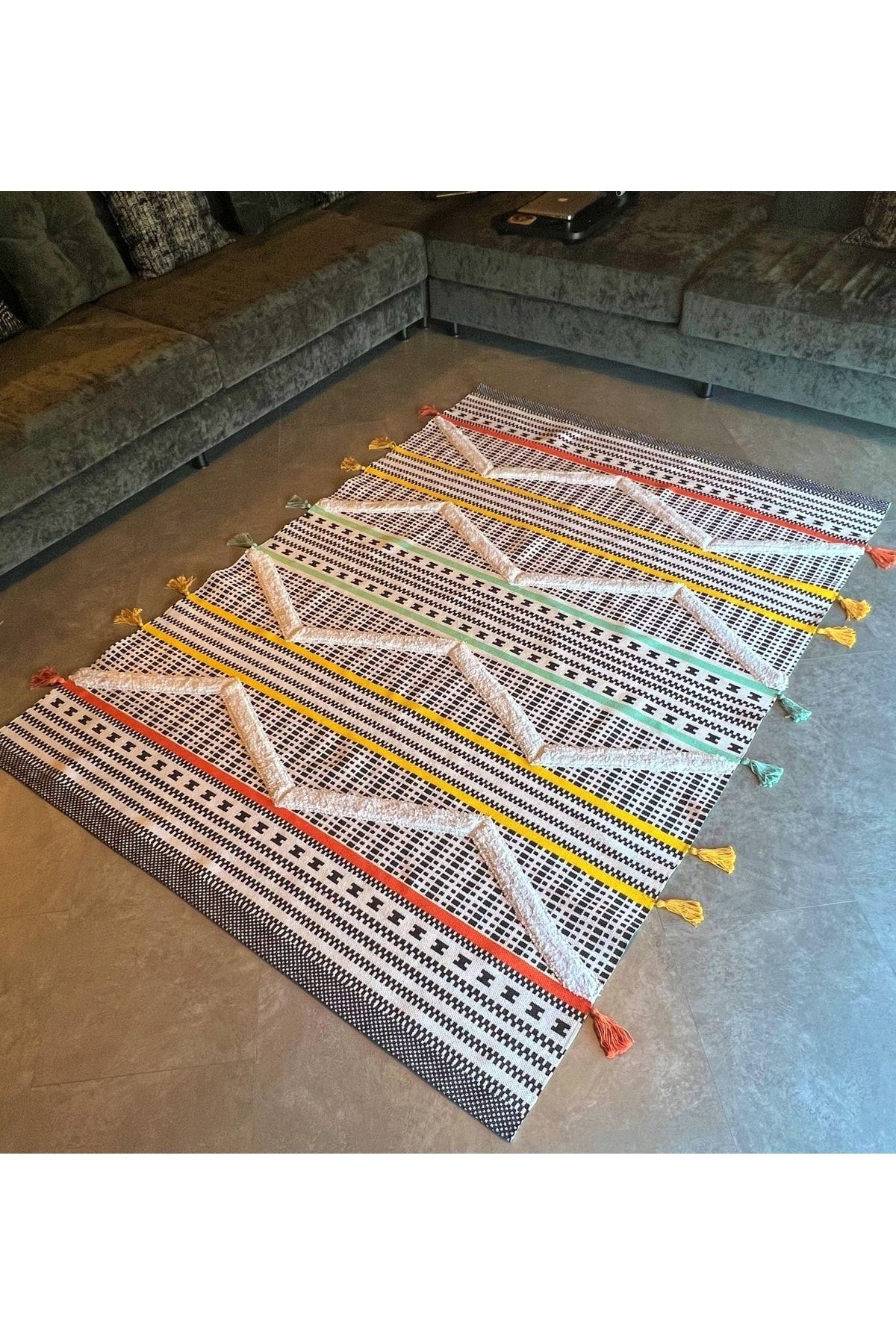 Rustik 4043 Kenarları Renkli Saçaklı Otantik Ve Etnik Desen Kilim