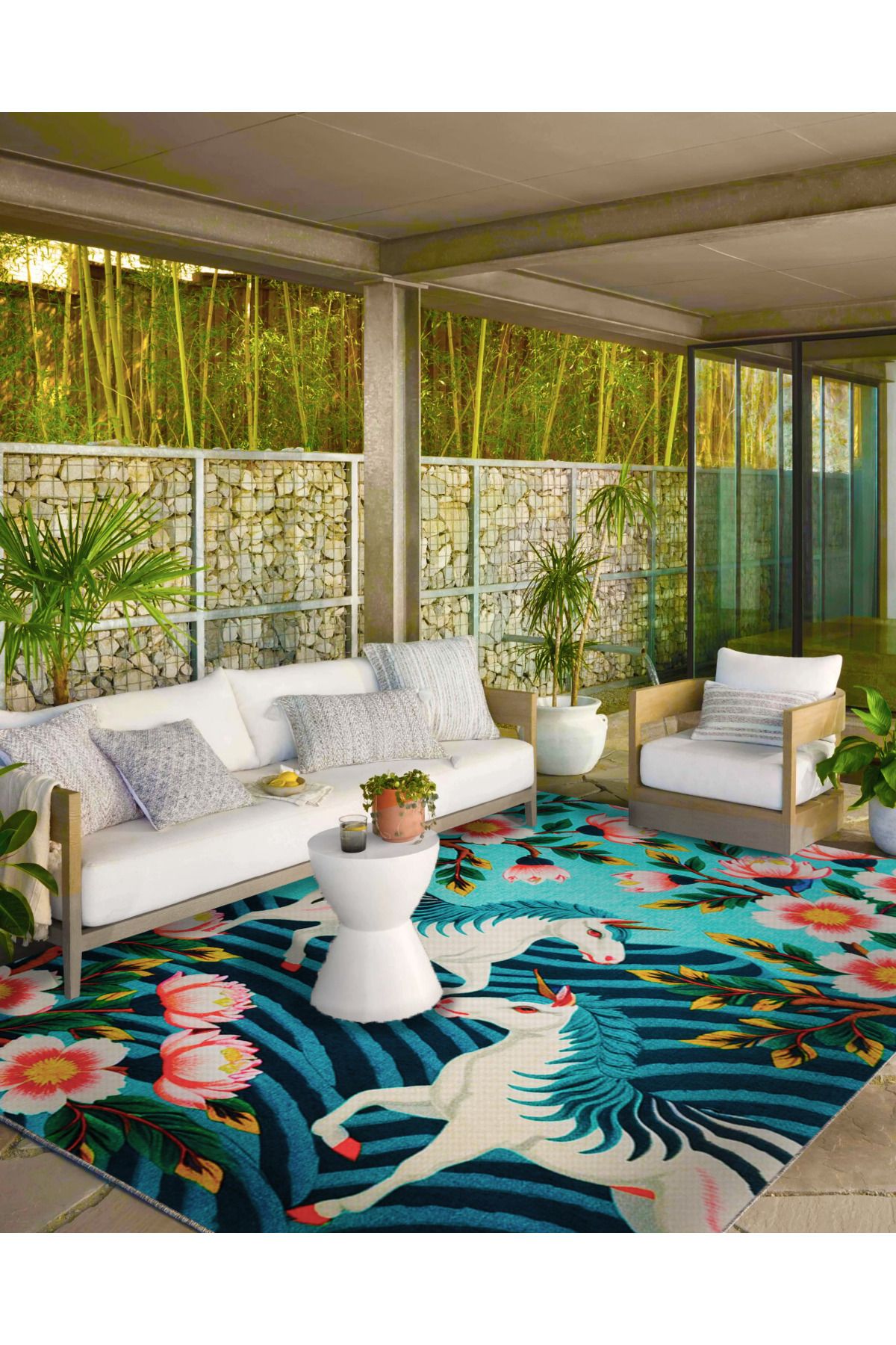 Paris Koleksiyonu Soyut Tasarım Boynuzlu At ve Çiçekler Desenli Modern Dekoratif Halı 78