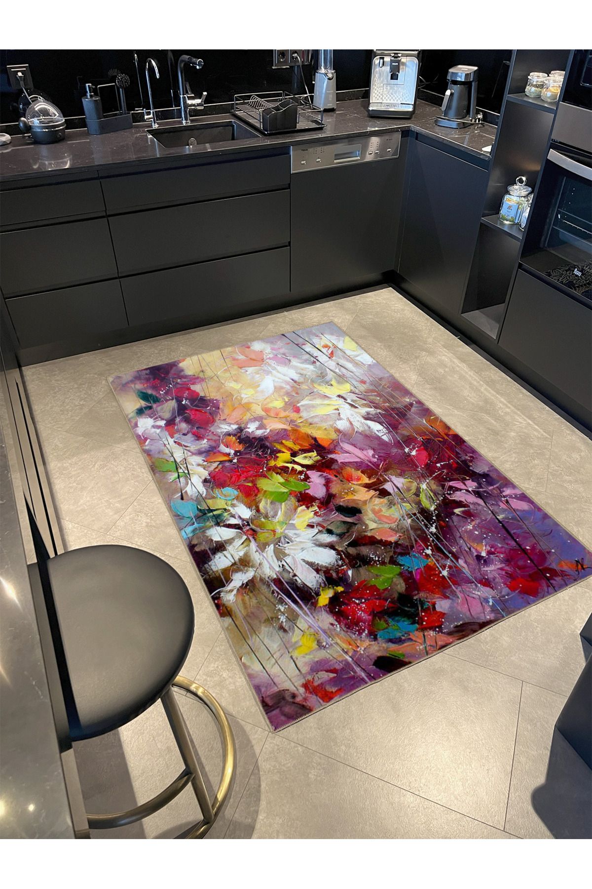 Mor Temalı Çiçekli Modern Desenli Dekoratif ve Dokuma Taban Yıkanabilir Halı miravip8816