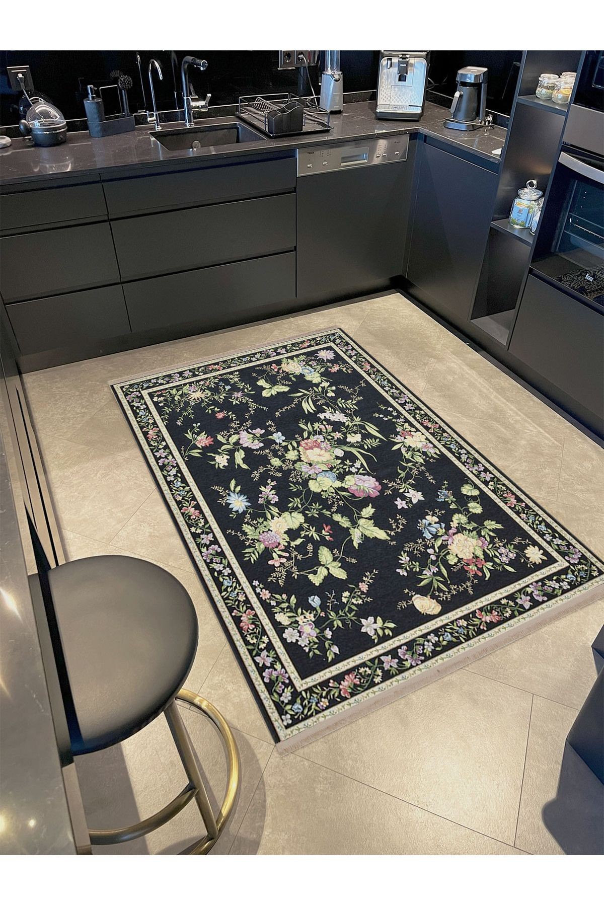 Aynur Koleksiyonu Siyah Temalı Renkli Çiçekler Detaylı Dokuma Taban Modern Dekoratif Halı aynur38