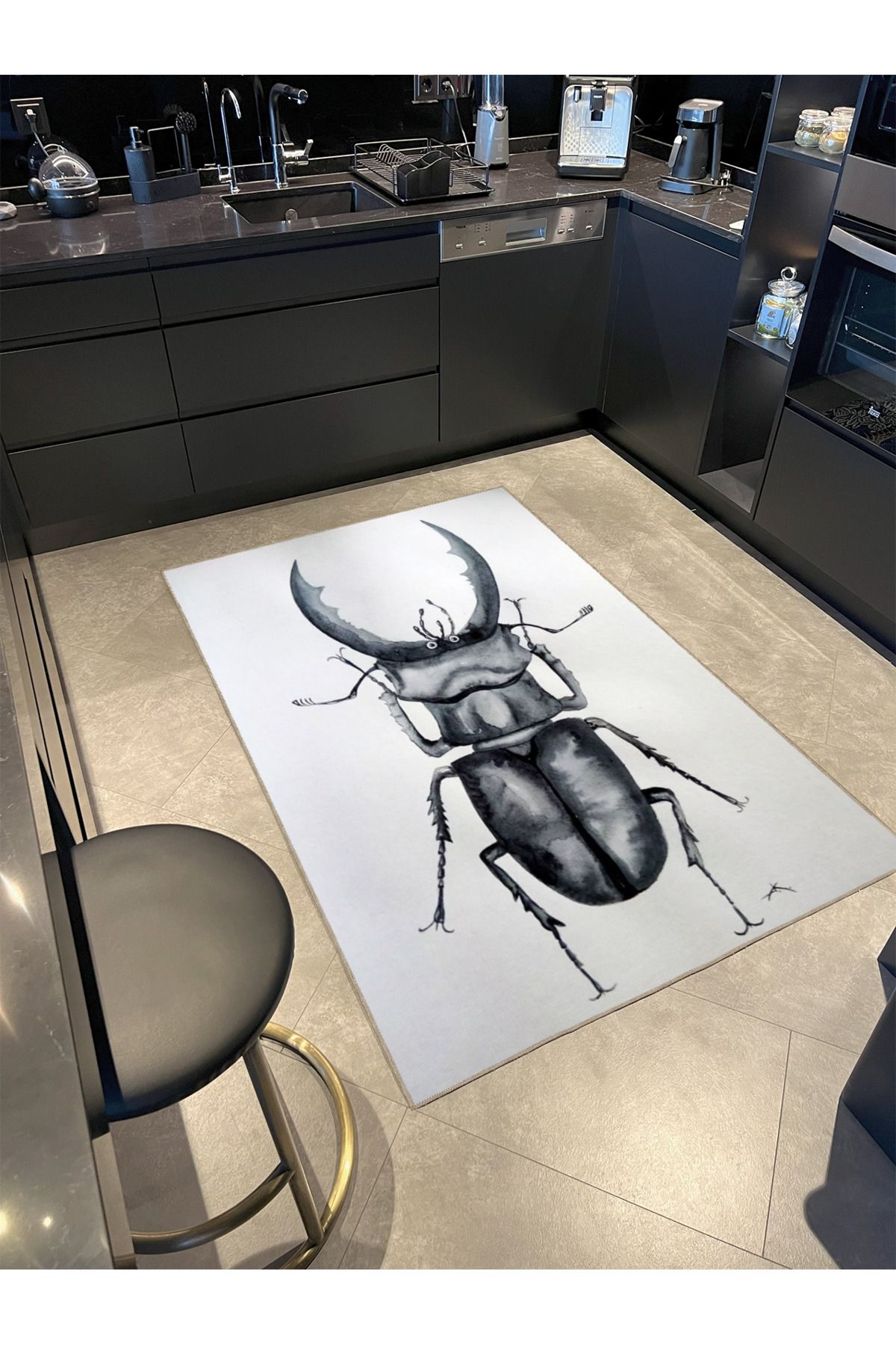 Beyaz Temalı Böcek Desenli Dekoratif ve Dokuma Taban Yıkanabilir Halı miravip8832