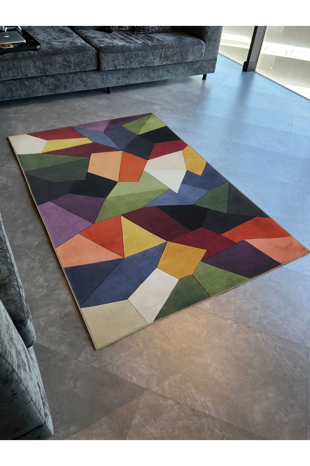 Koyu Ton Çok Renkli Karma Geometrik Şekil Desenli Modern Dekoratif Halı 1993