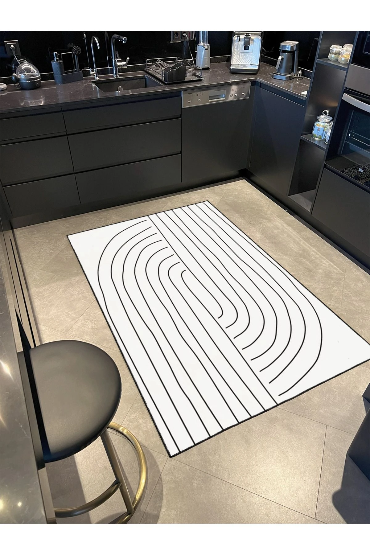 Siyah Beyaz Çizgili Desenli Dokuma Taban ve Yıkanabilir Halı miravip9357