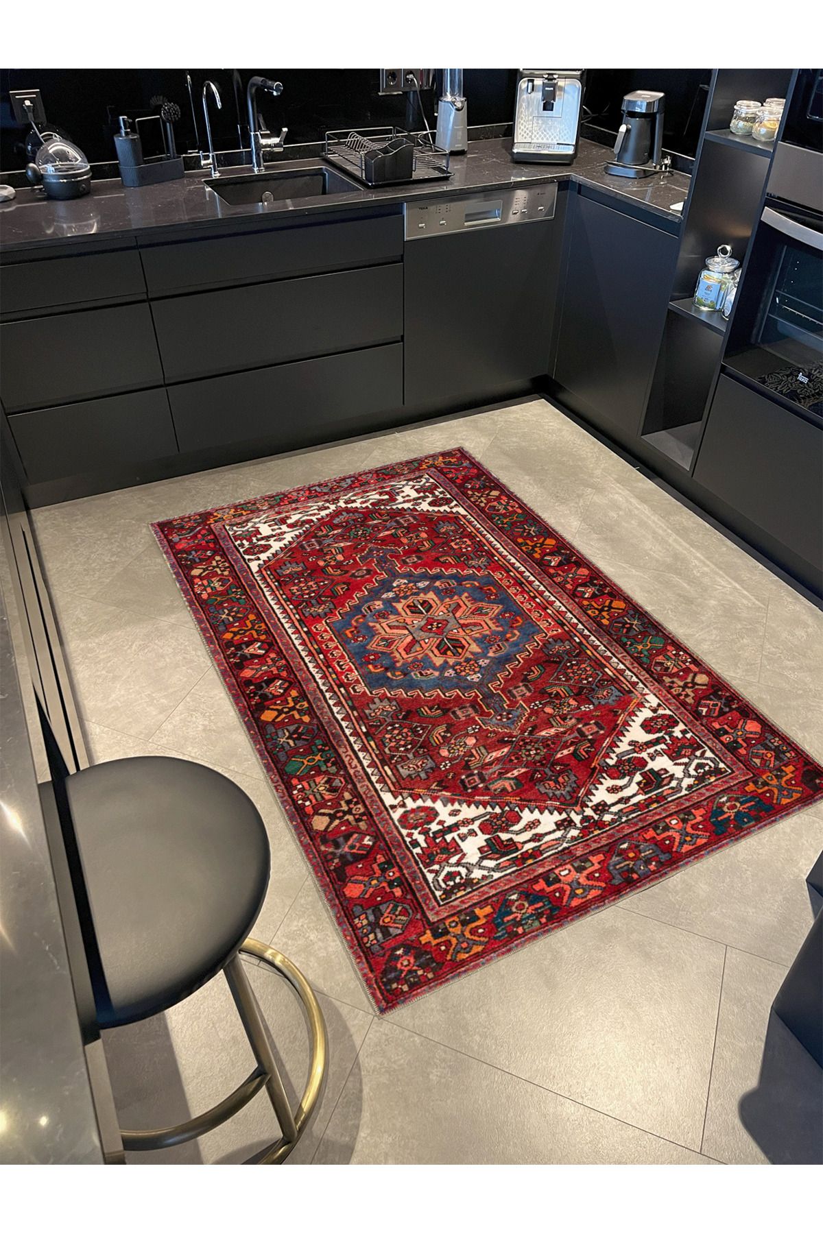 Bordo Temalı Çok Renkli Geleneksel Motif Desenli Vintage Dekoratif Halı 4787