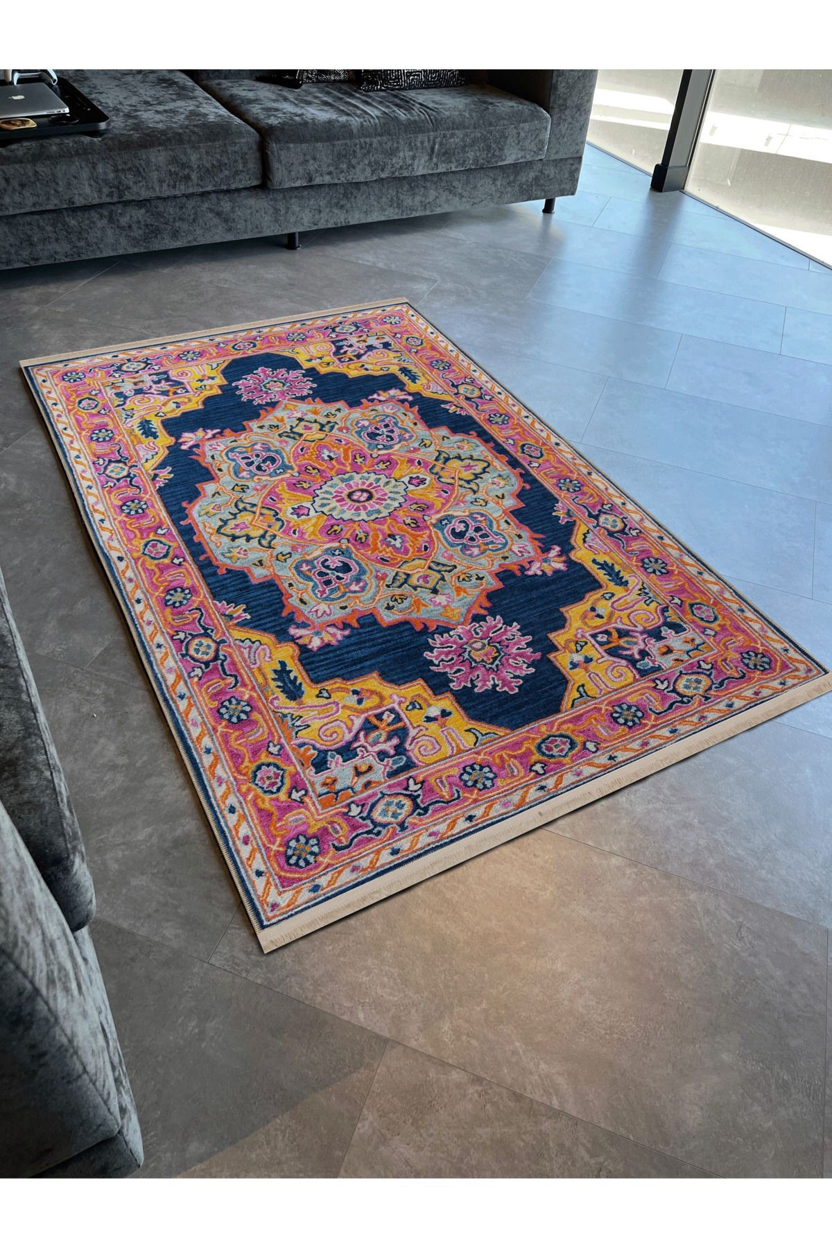 Pembe Mavi Temalı Geleneksel Motif Etnik Desenli Vintage Dekoratif Halı 2616